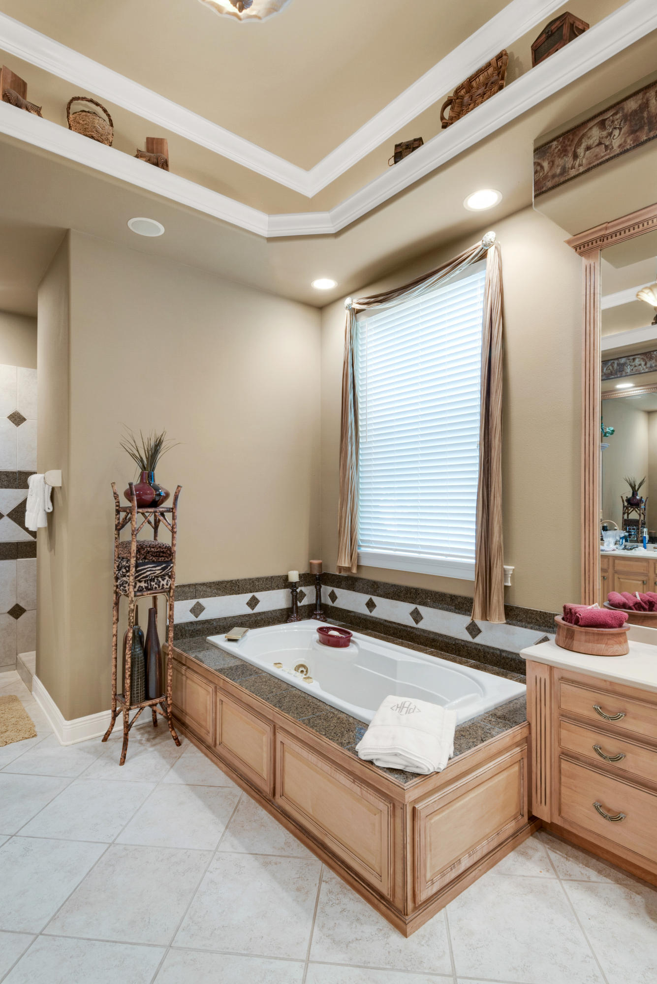 REGATTA BAY - Residential