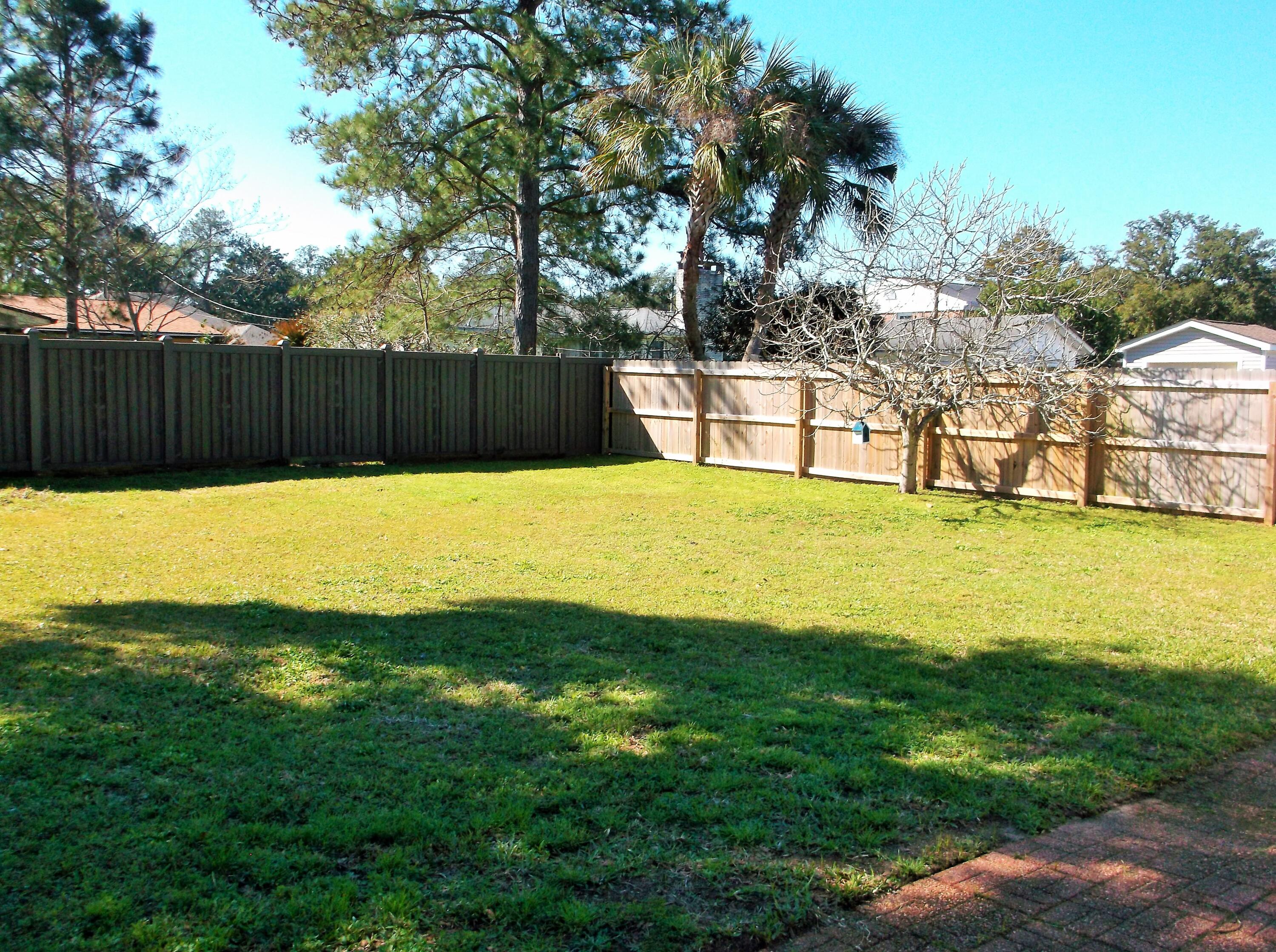 BAYOU POQUITO - Residential