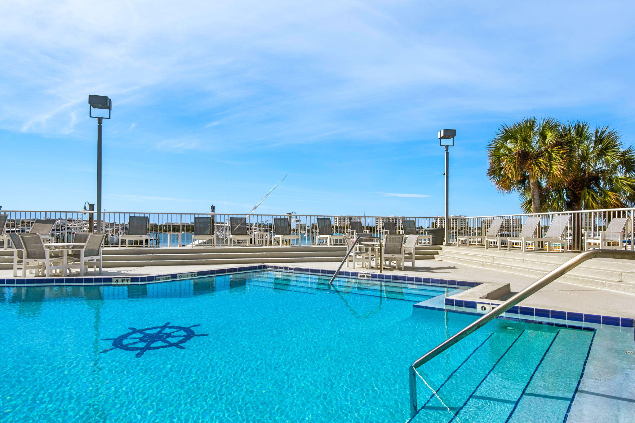 DESTIN YACHT CLUB - Residential