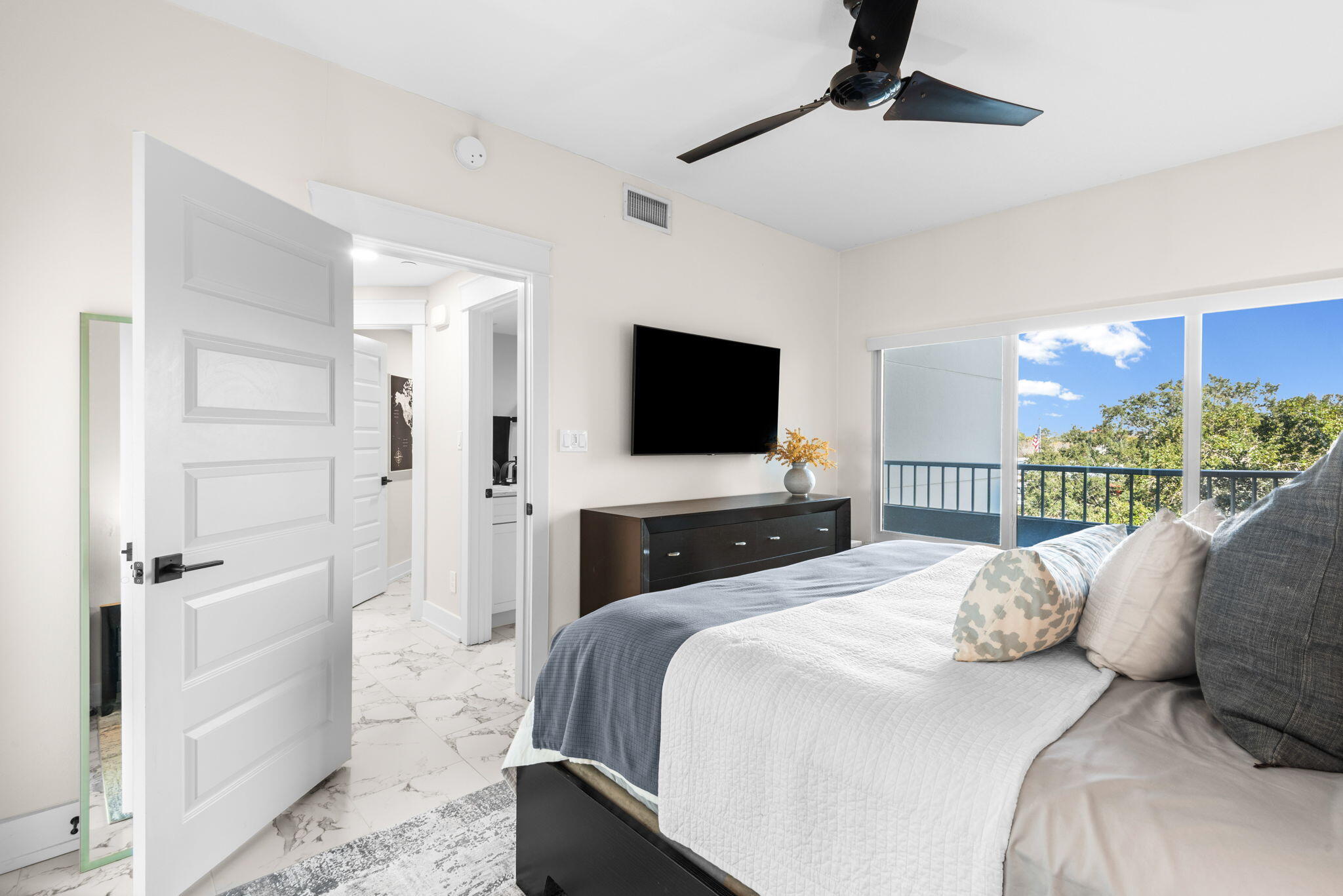 DESTIN YACHT CLUB - Residential