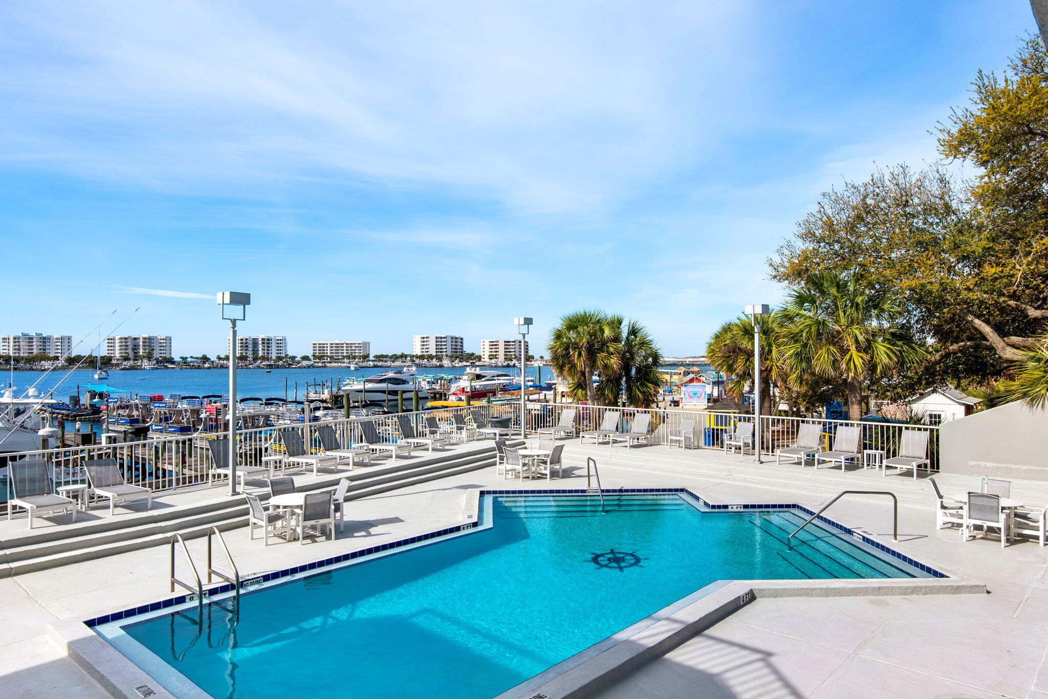 DESTIN YACHT CLUB - Residential