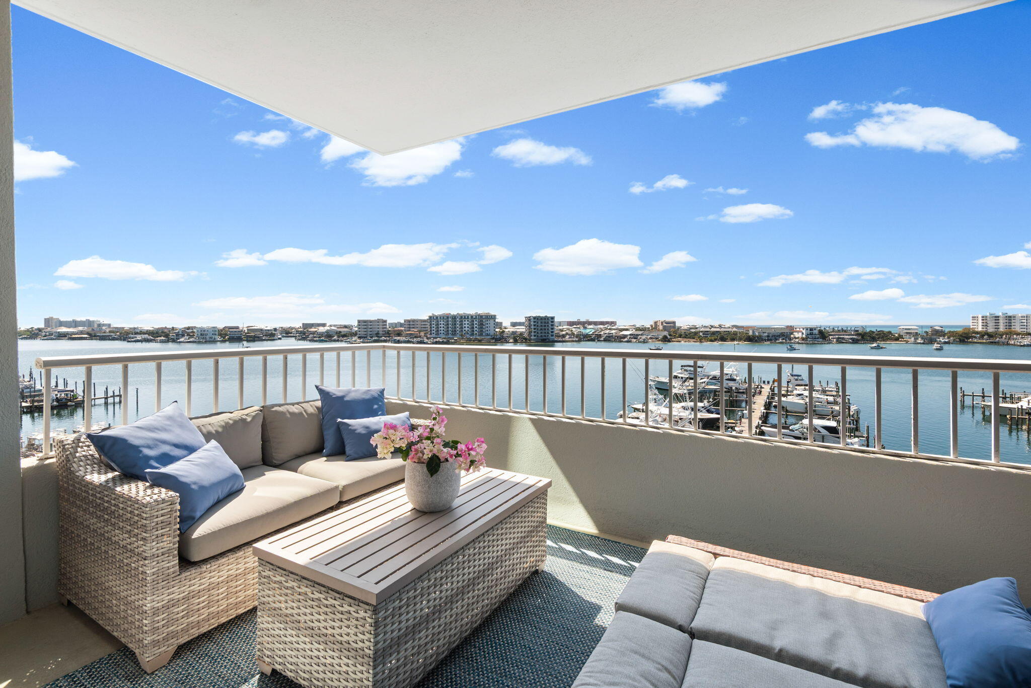 DESTIN YACHT CLUB - Residential