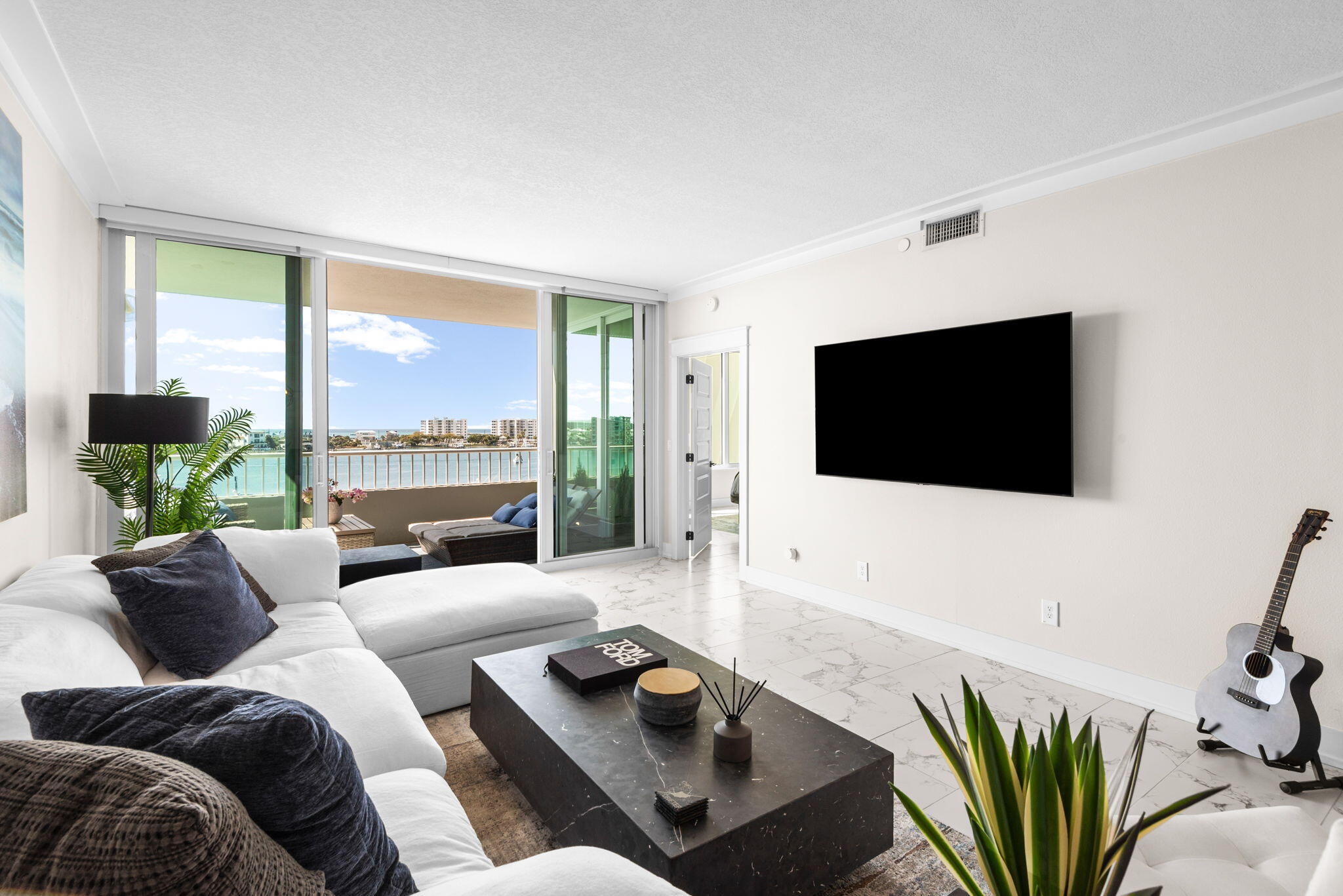 DESTIN YACHT CLUB - Residential