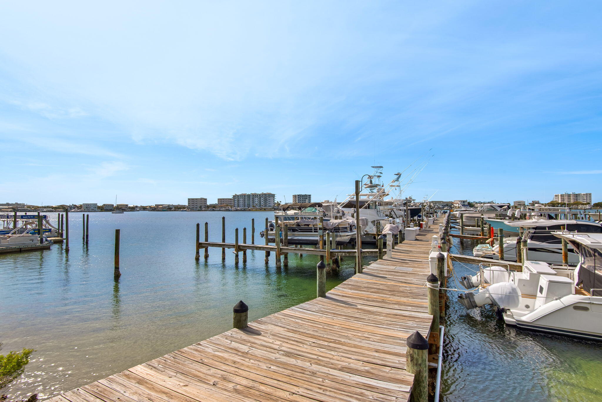 DESTIN YACHT CLUB - Residential