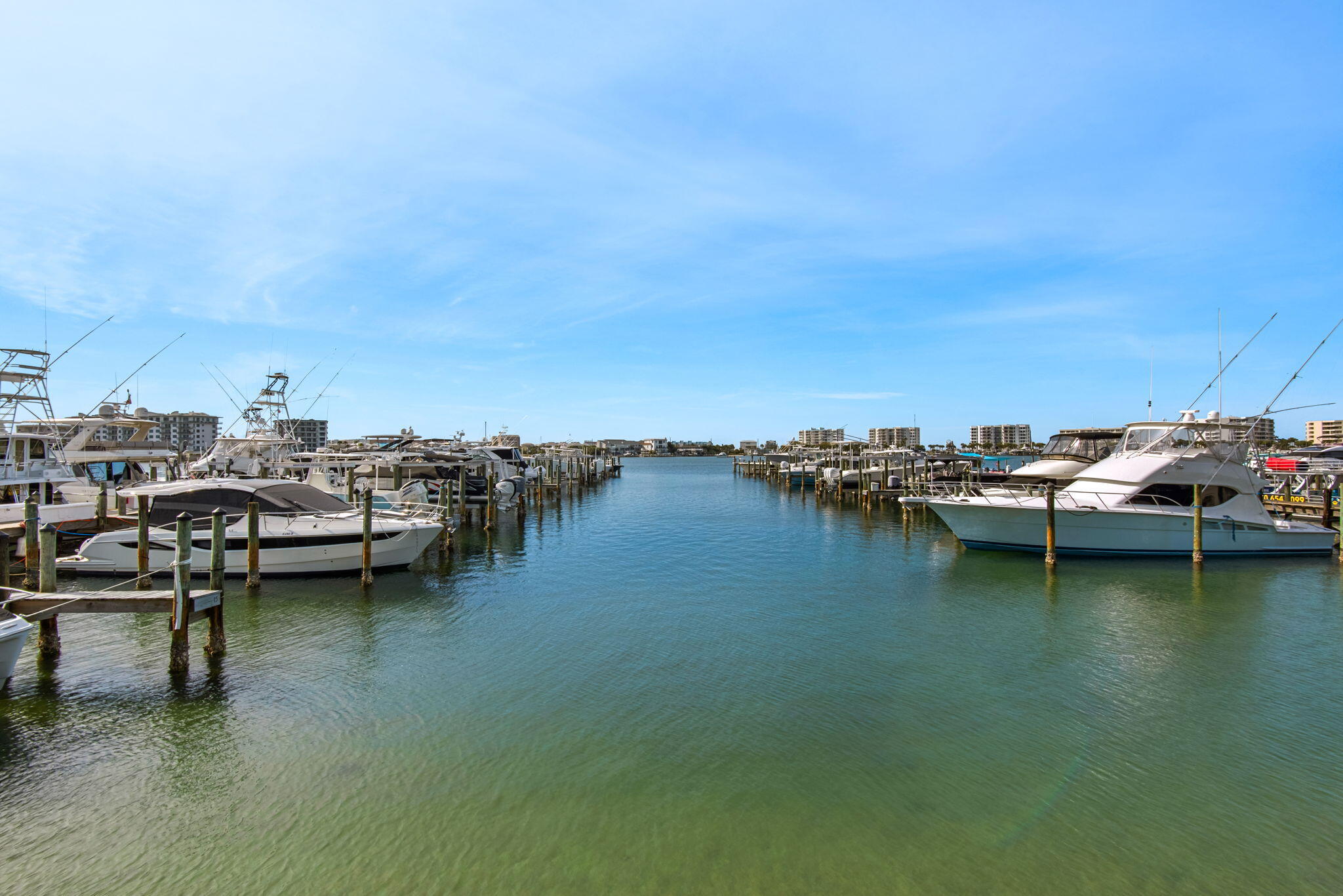 DESTIN YACHT CLUB - Residential