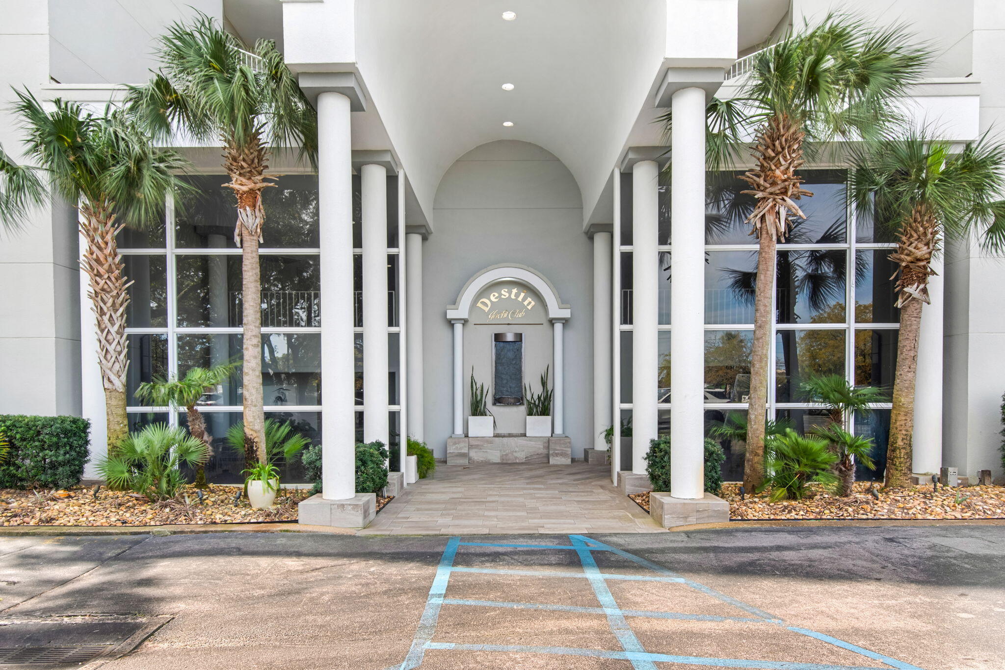 DESTIN YACHT CLUB - Residential