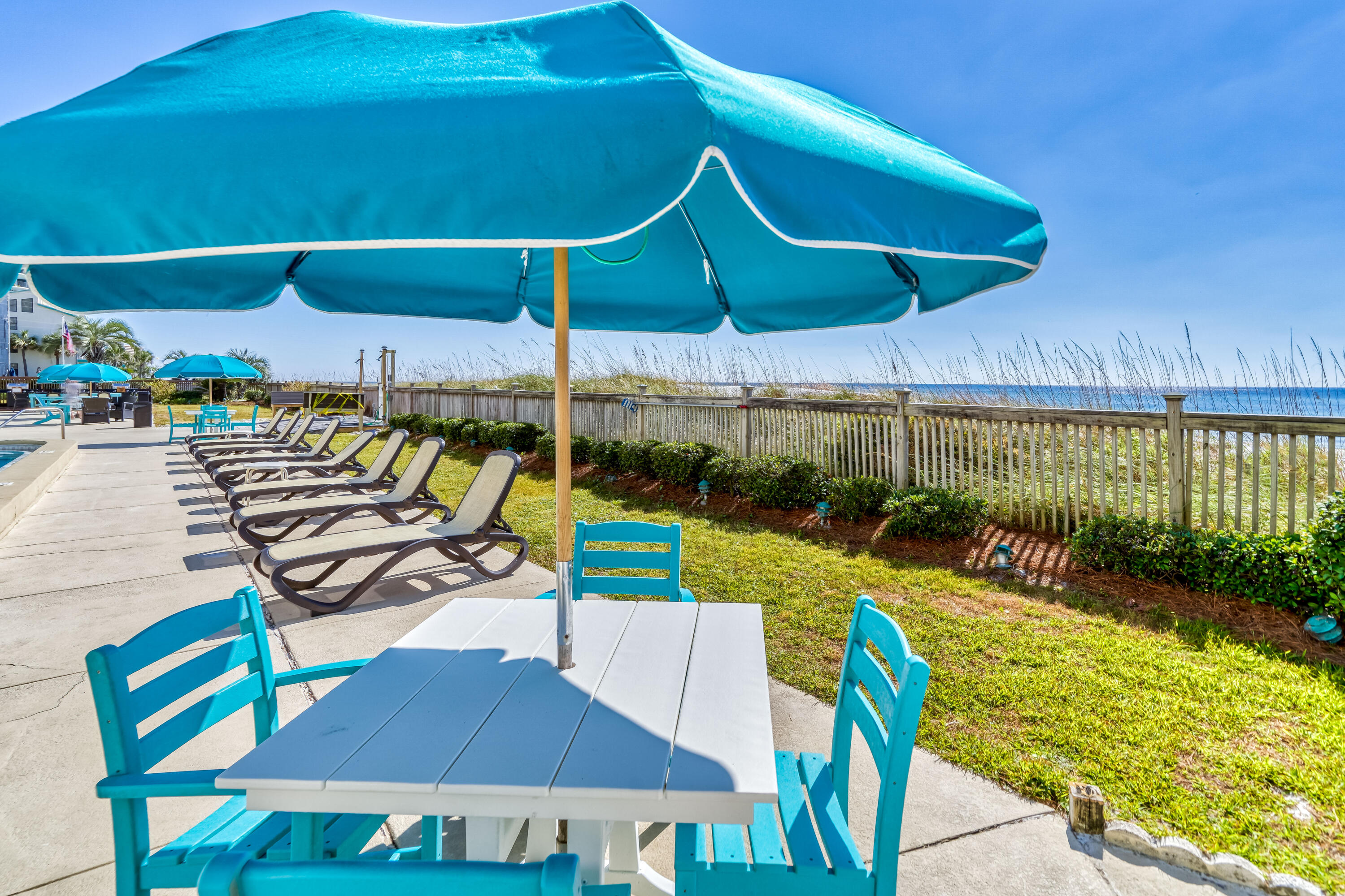 MARINER WEST CONDO - Residential