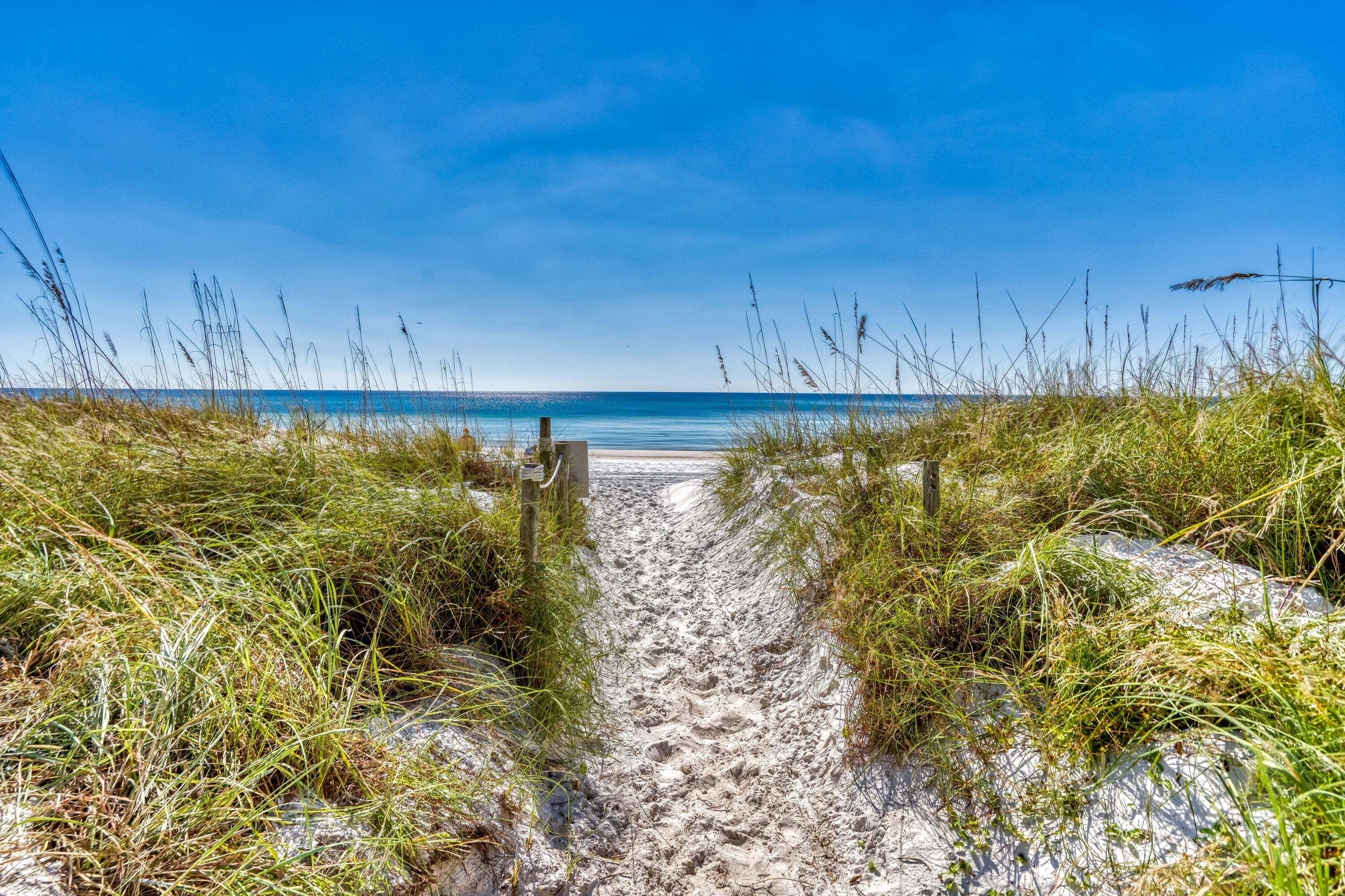 MARINER WEST CONDO - Residential