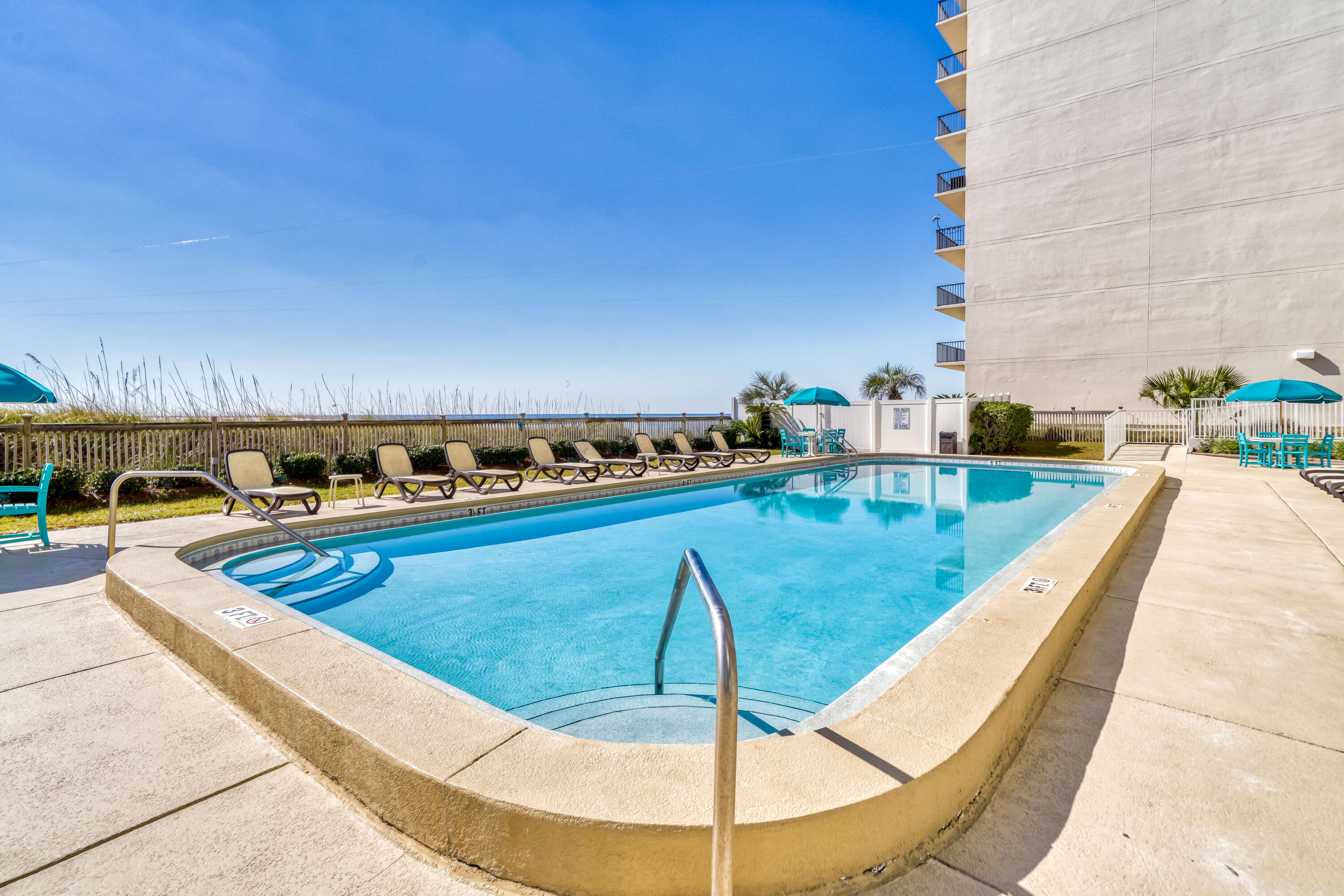 MARINER WEST CONDO - Residential