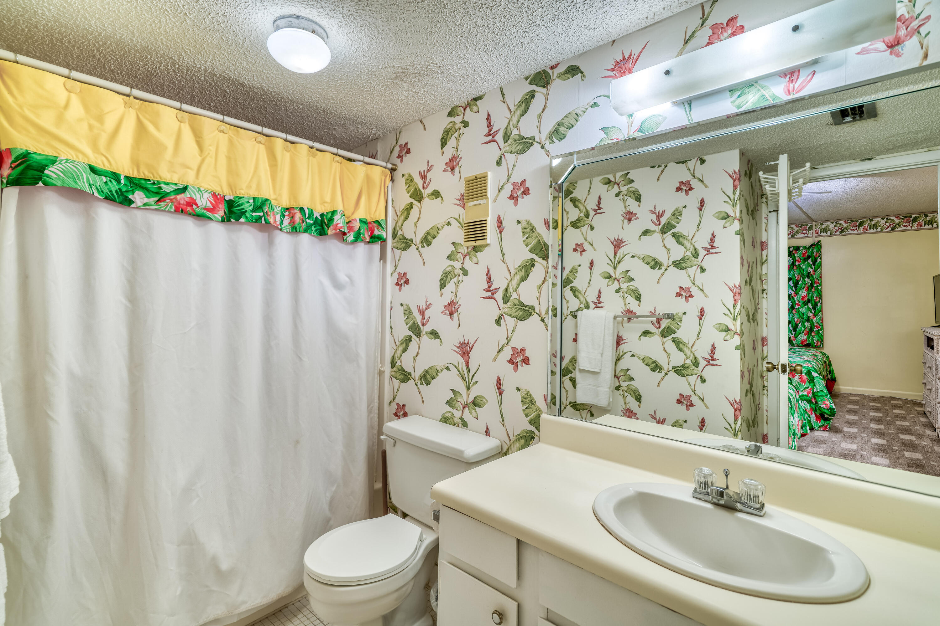 MARINER WEST CONDO - Residential