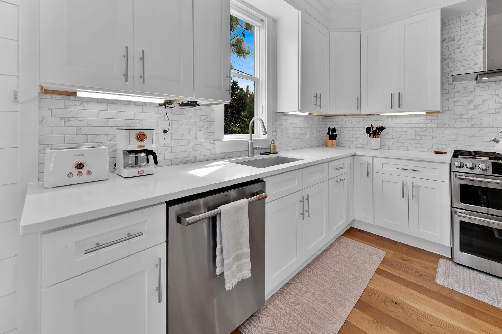 Blue Gulf Townhomes - Residential Lease