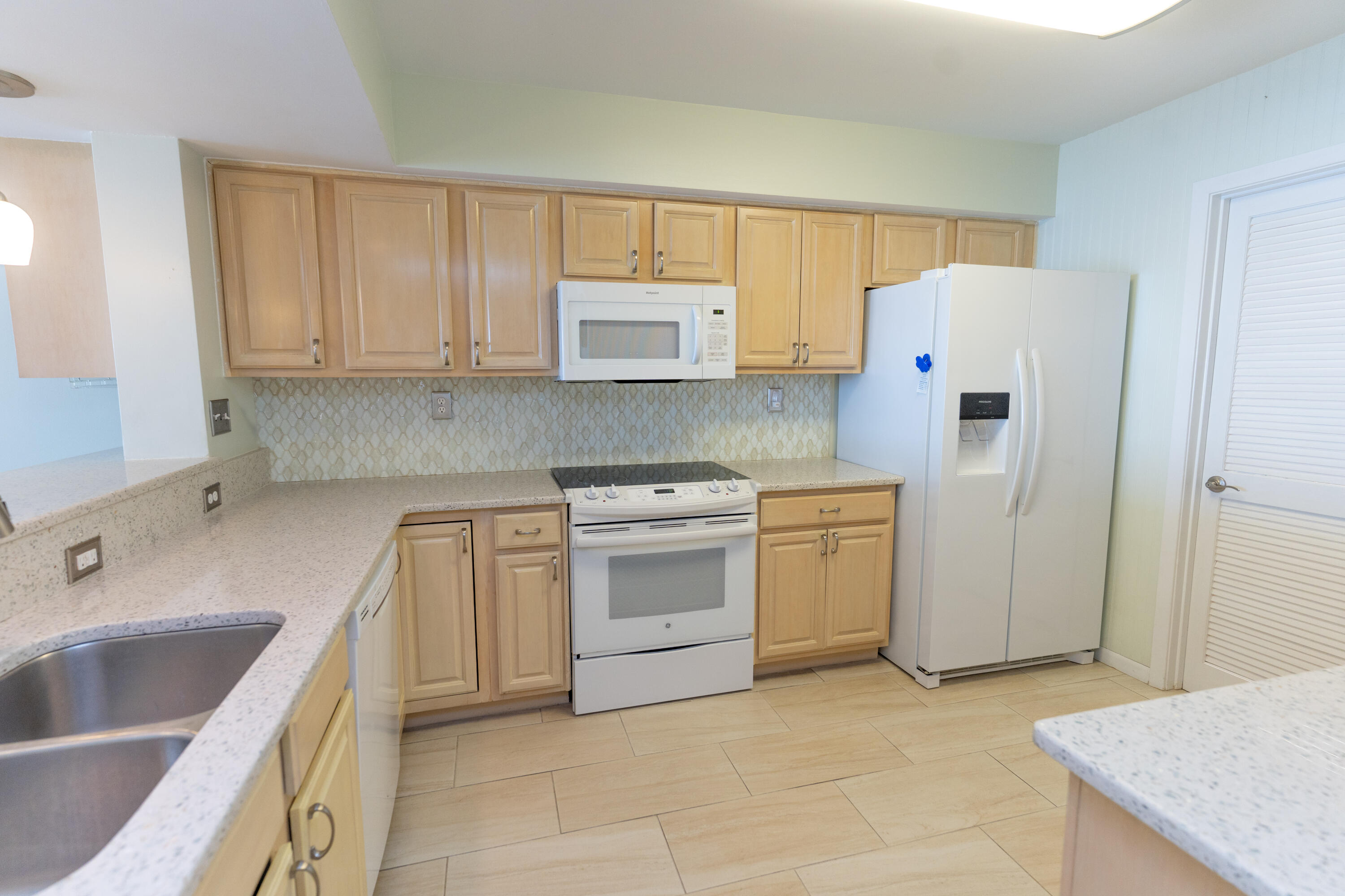 DESTIN GULFGATE CONDO - Residential