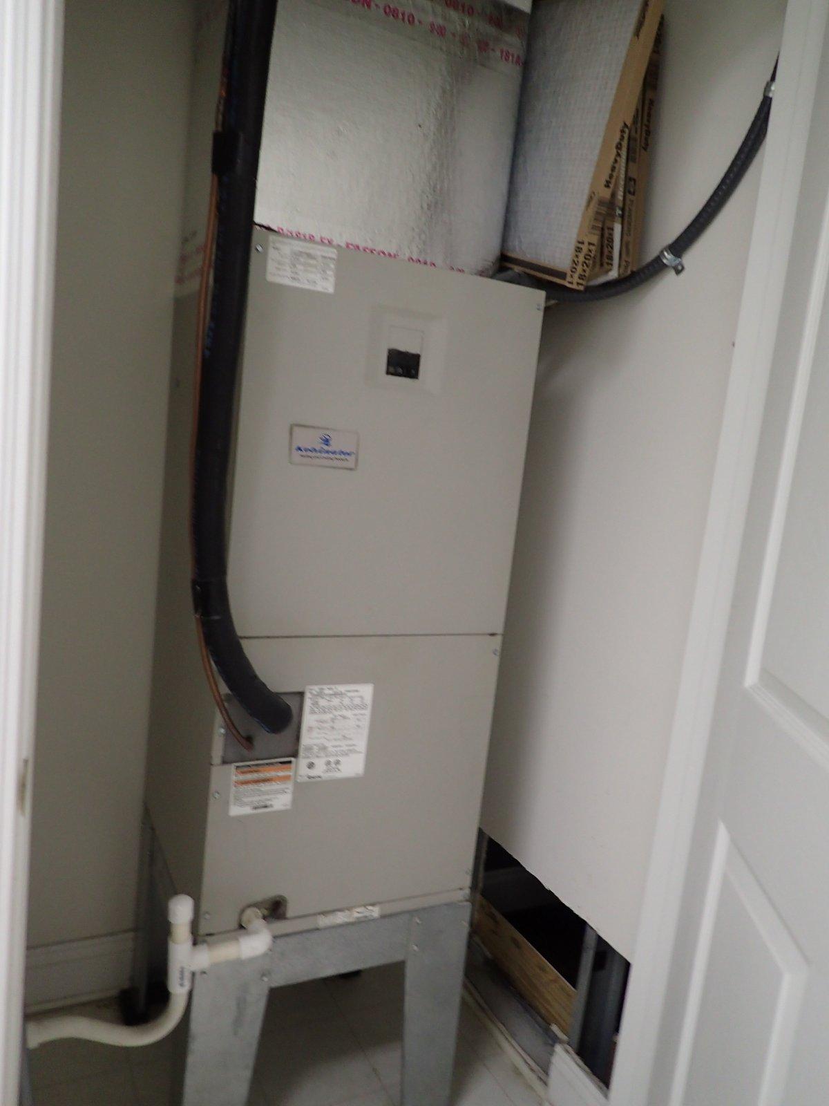 MARINA BAY CONDO - Residential