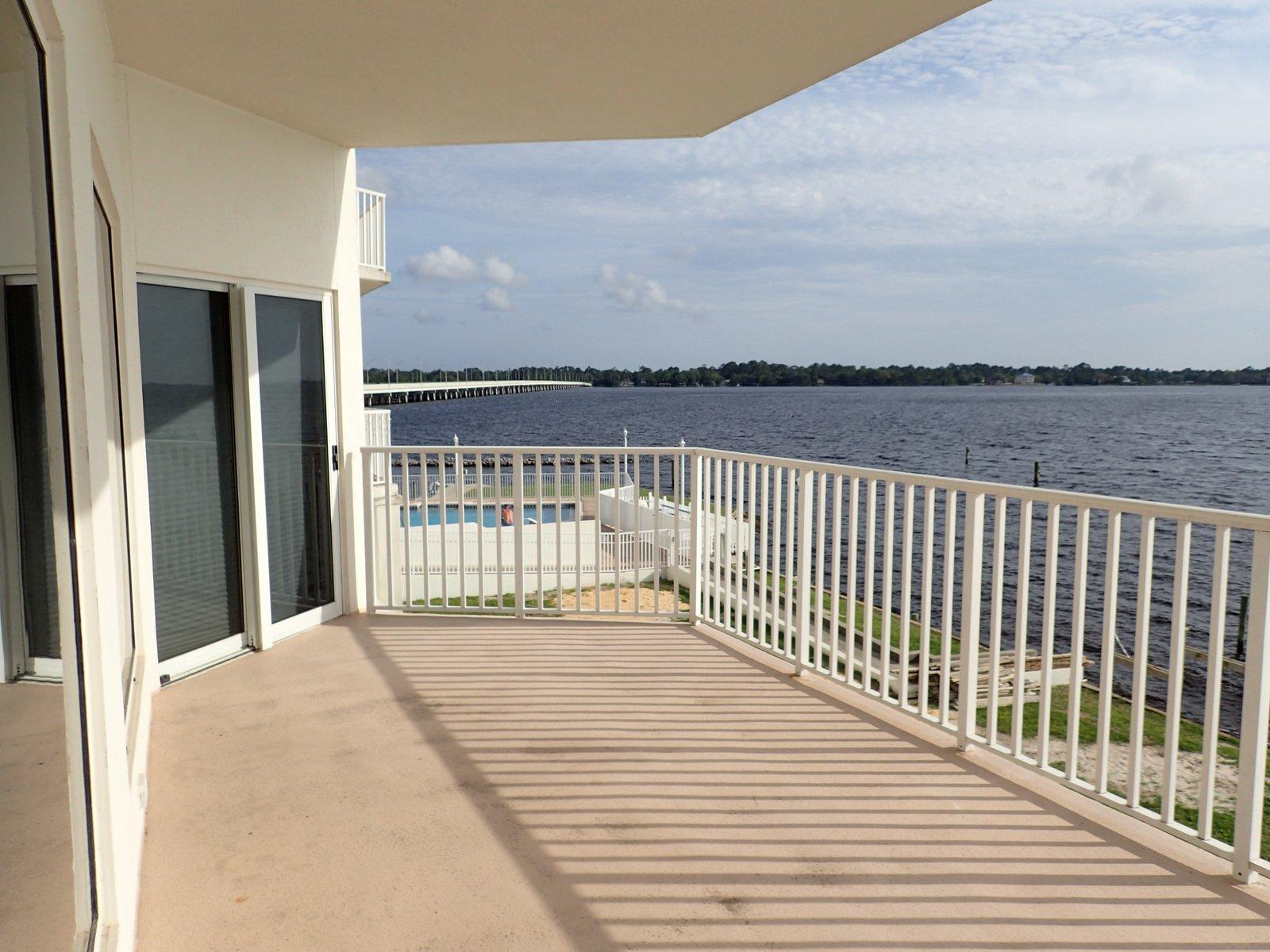 MARINA BAY CONDO - Residential