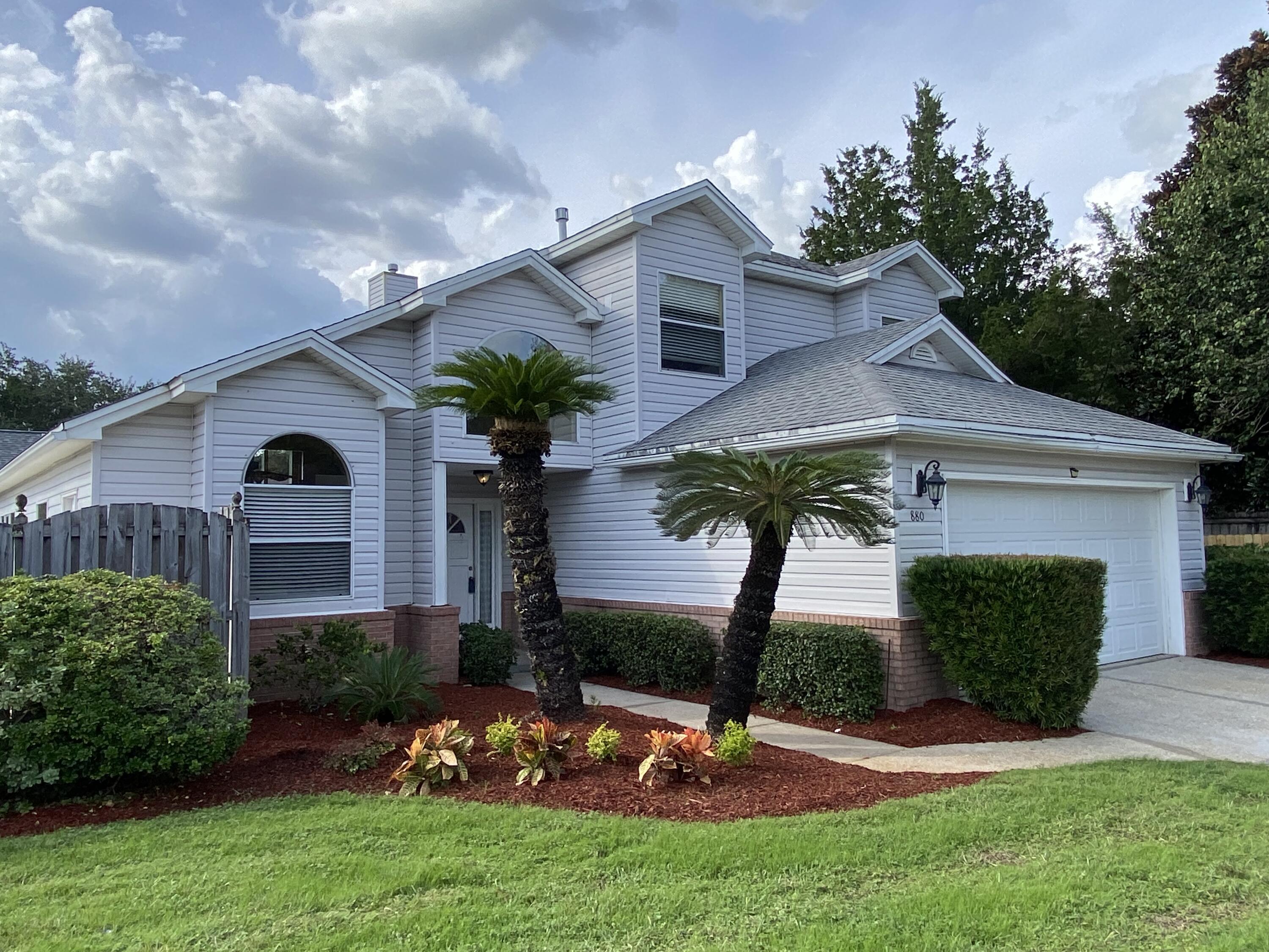 SHALIMAR COMMONS - Residential