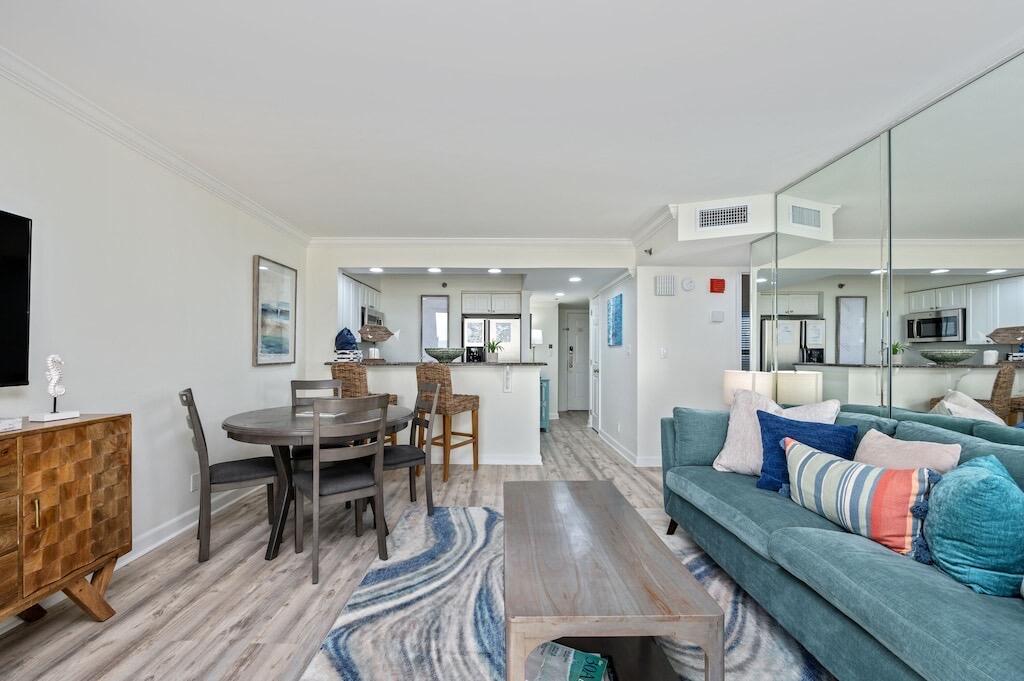 BEACHSIDE TWO - Residential