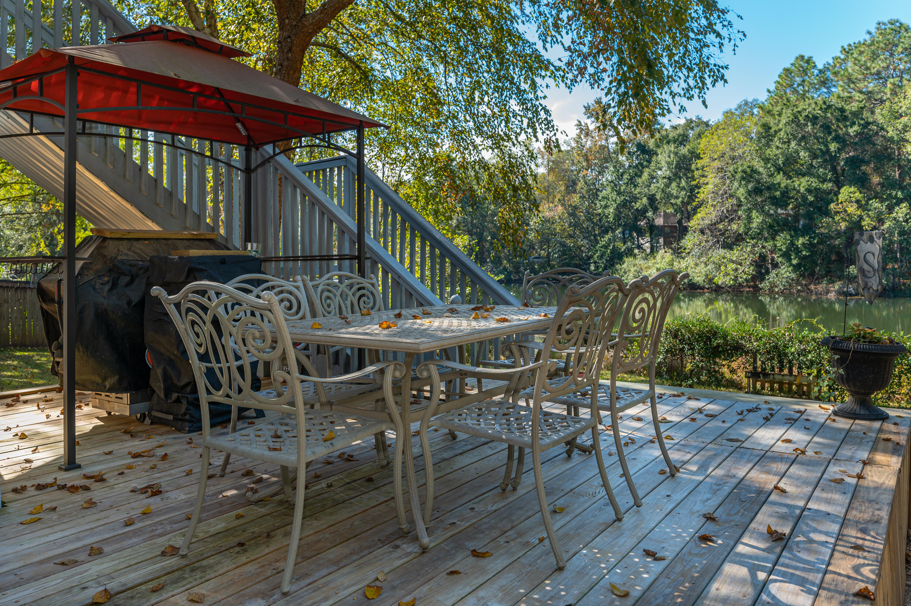 HUNTER WOODS - Residential