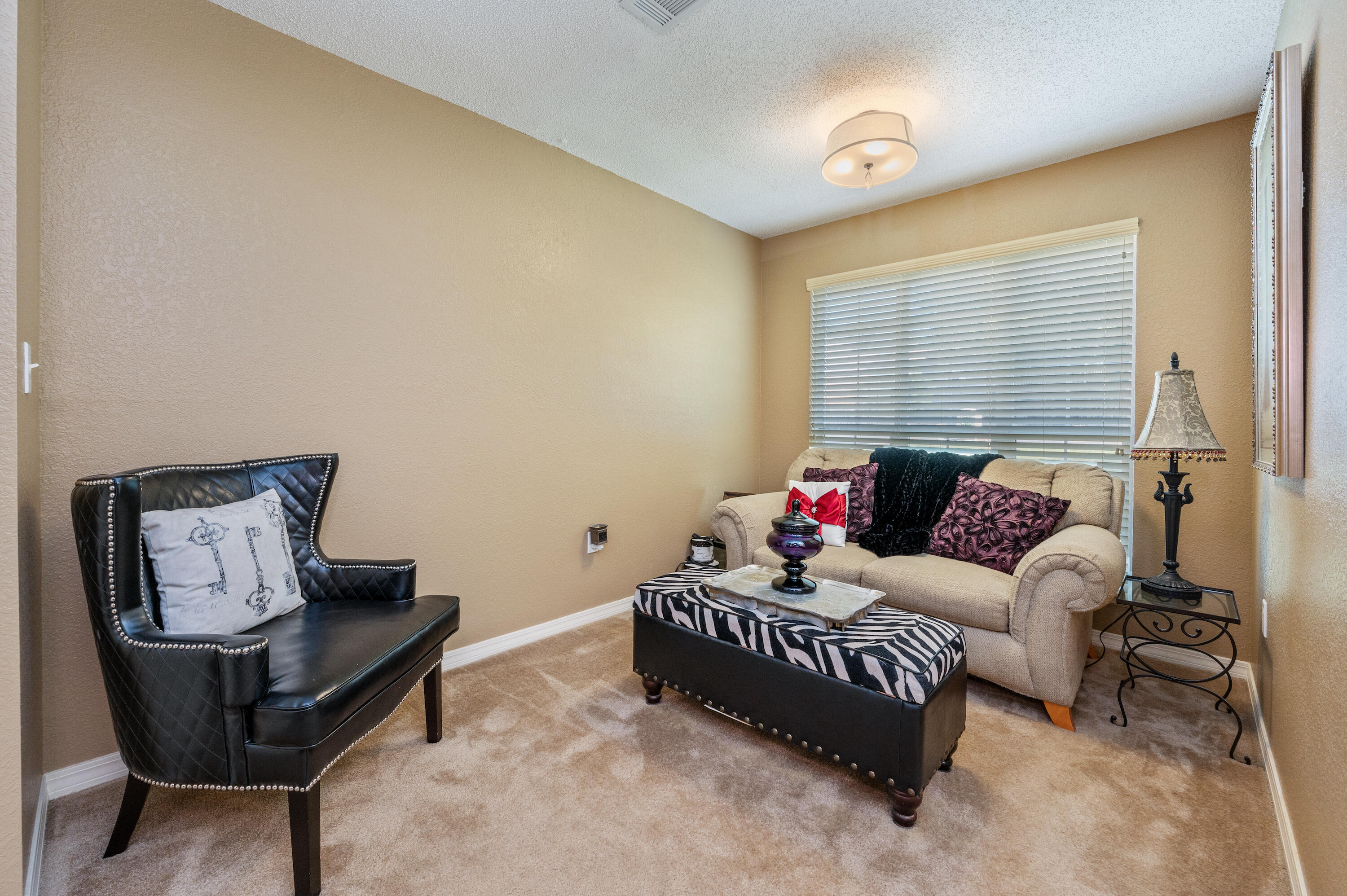 HUNTER WOODS - Residential