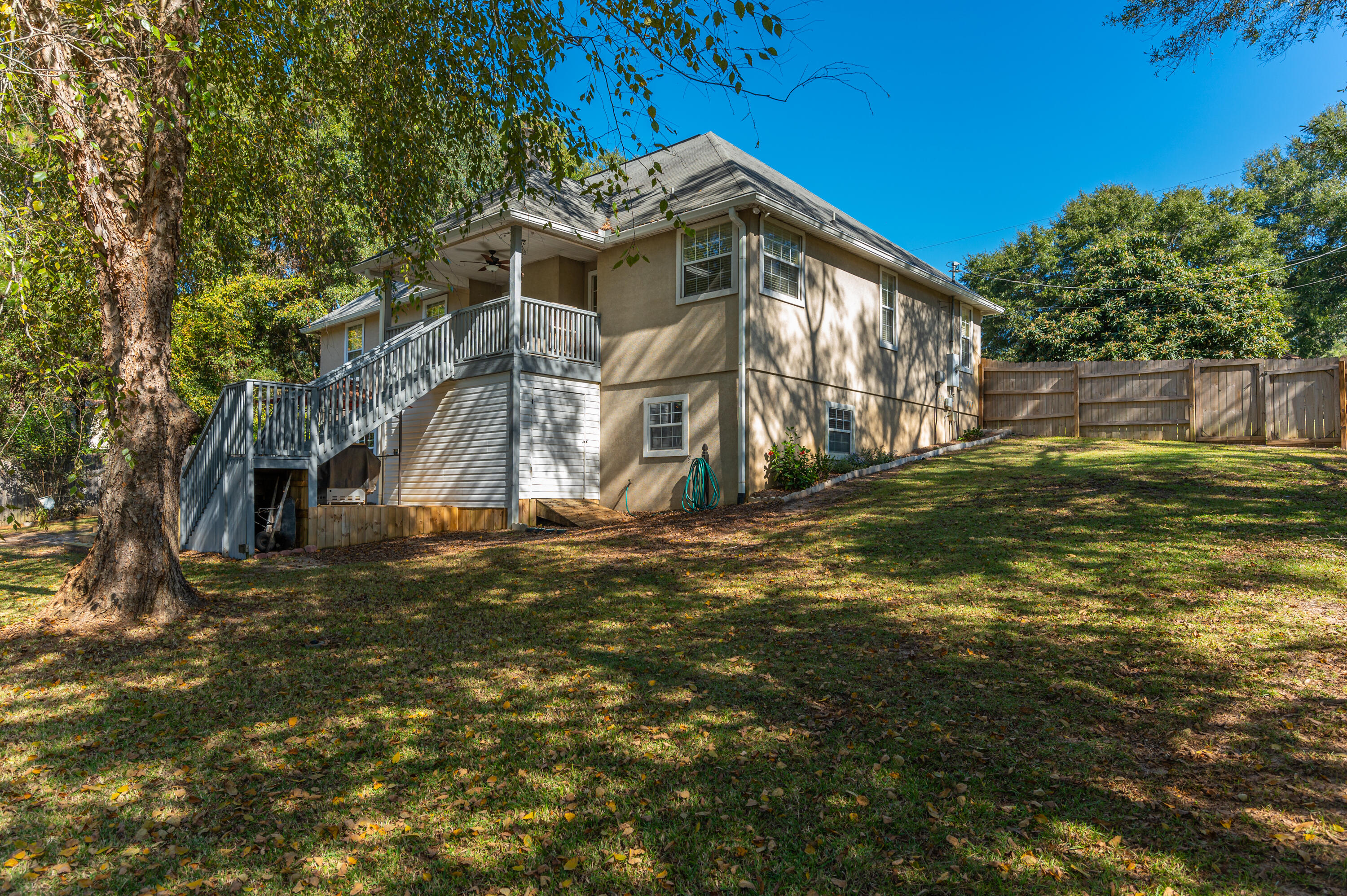 HUNTER WOODS - Residential