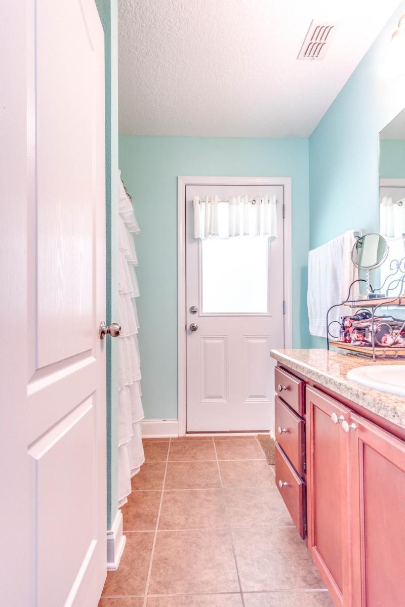 SILVER SPRINGS EST - Residential