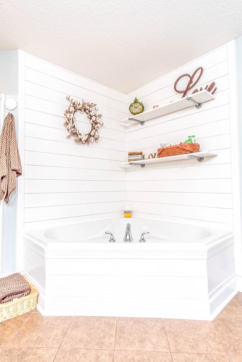 SILVER SPRINGS EST - Residential