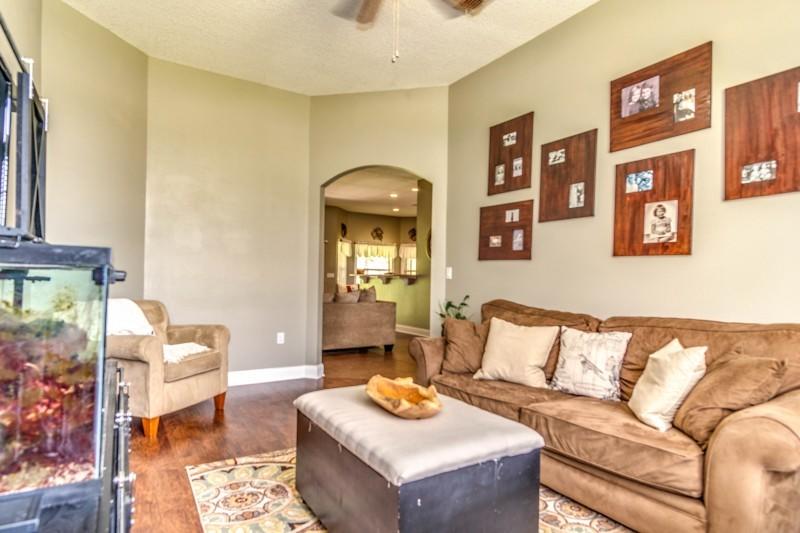 SILVER SPRINGS EST - Residential