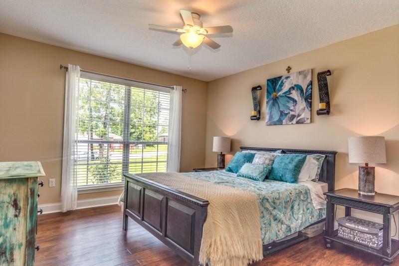 SILVER SPRINGS EST - Residential