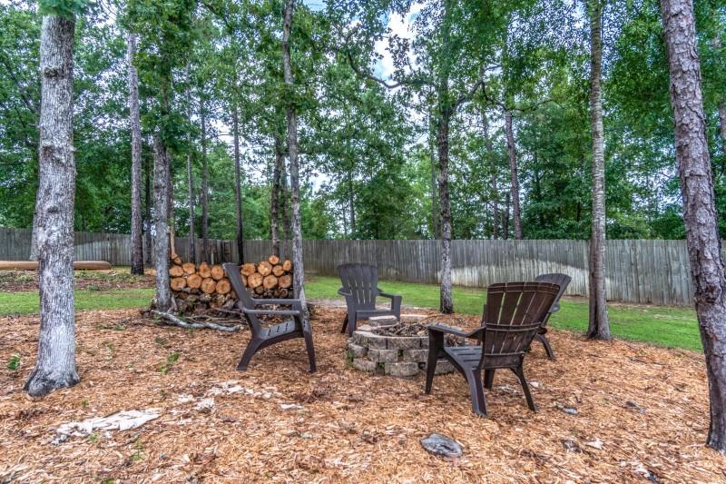 SILVER SPRINGS EST - Residential