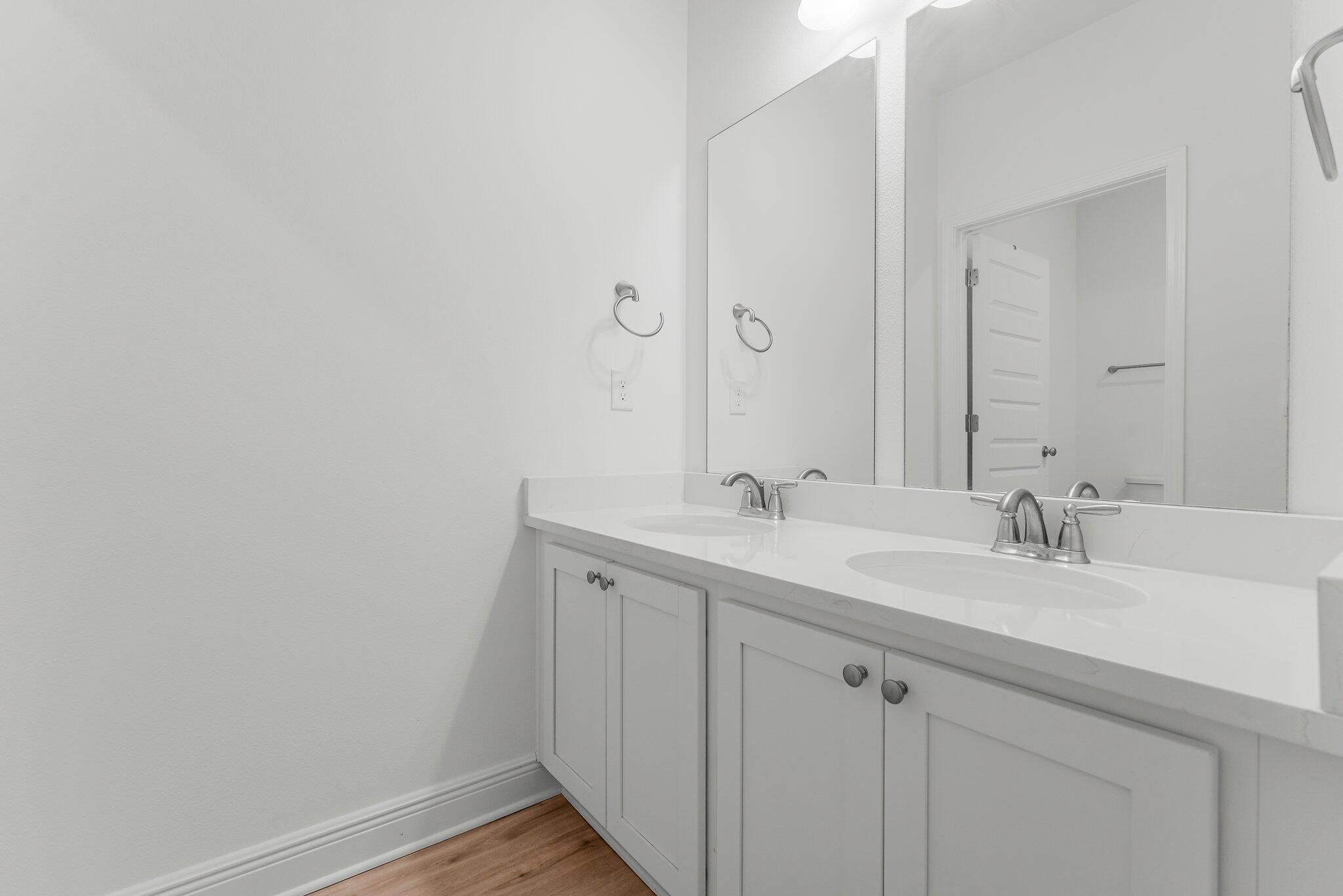 MARINA VILLAGE - Residential Lease