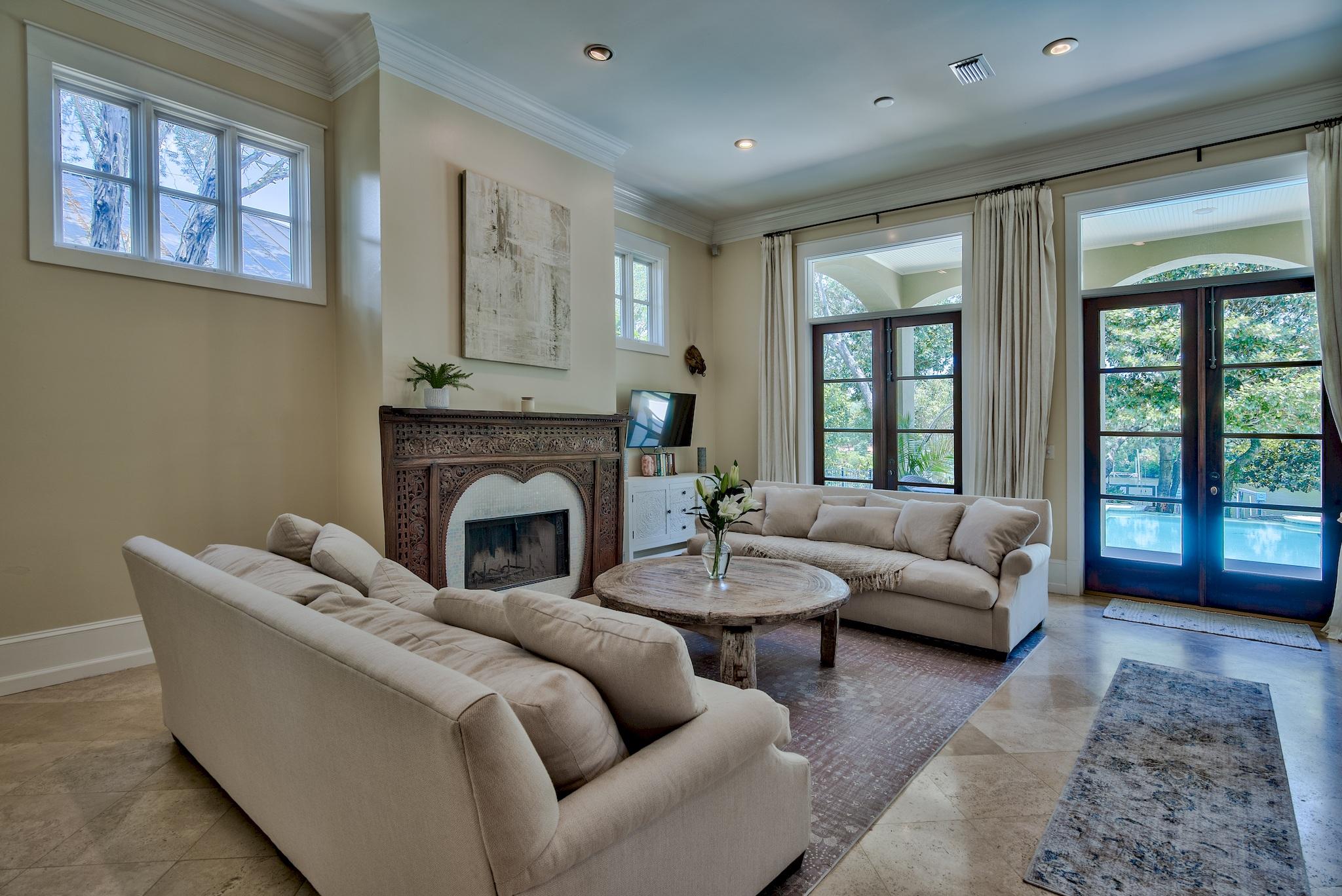 RESUB OF KELLYS ADD TO DESTIN - Residential