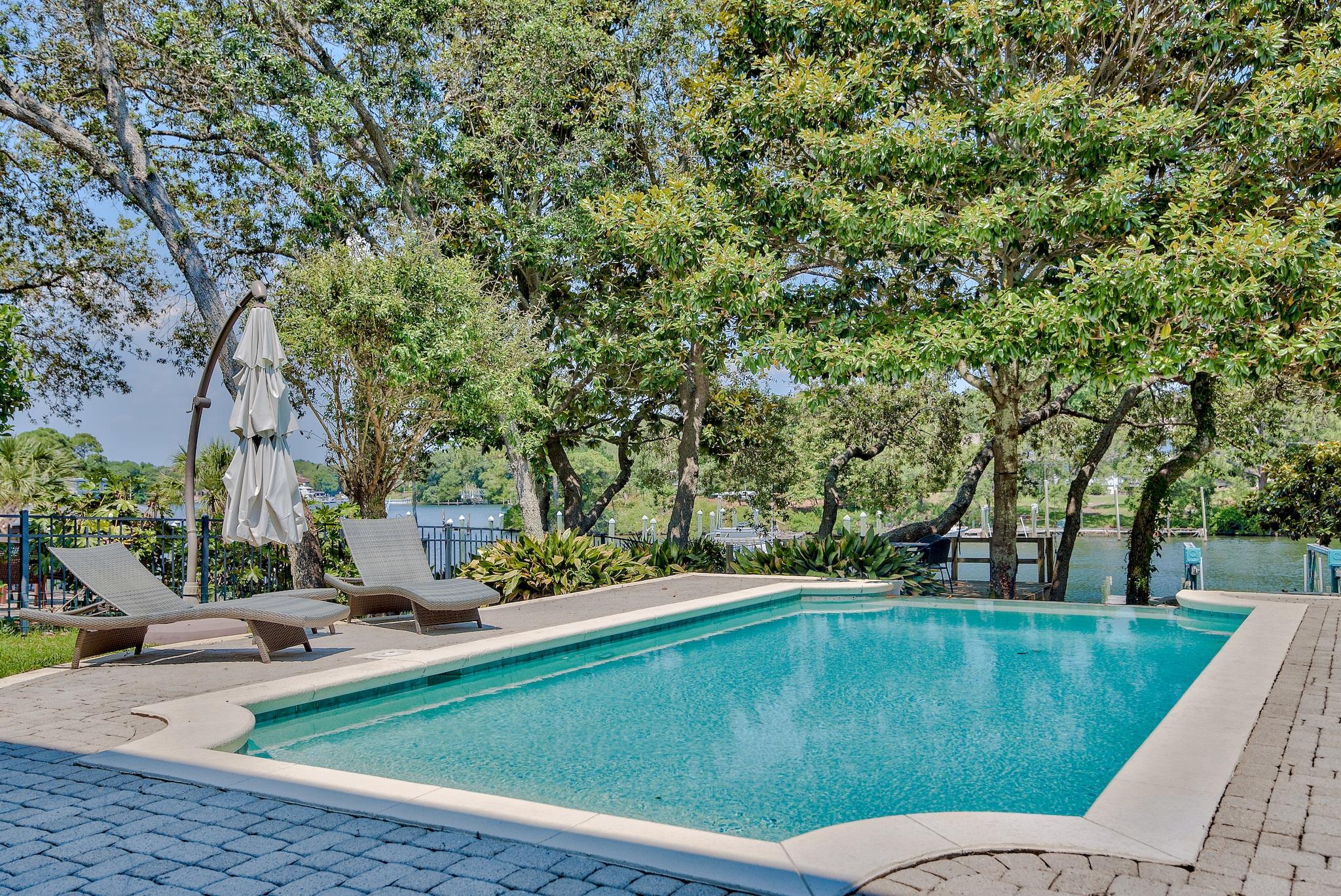 RESUB OF KELLYS ADD TO DESTIN - Residential