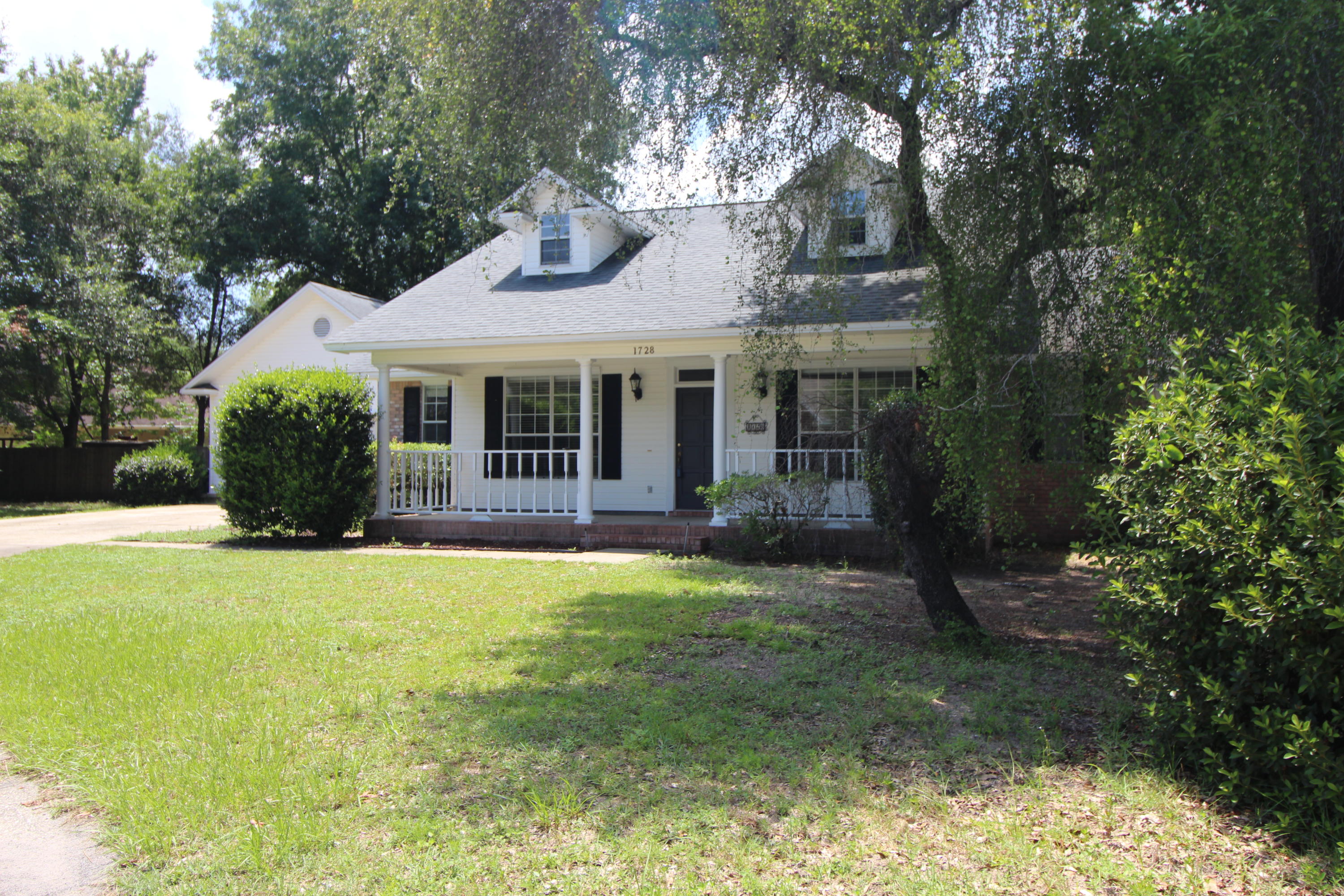 VILLAGE OF BOLTON AT BLUEWATER BAY - Residential