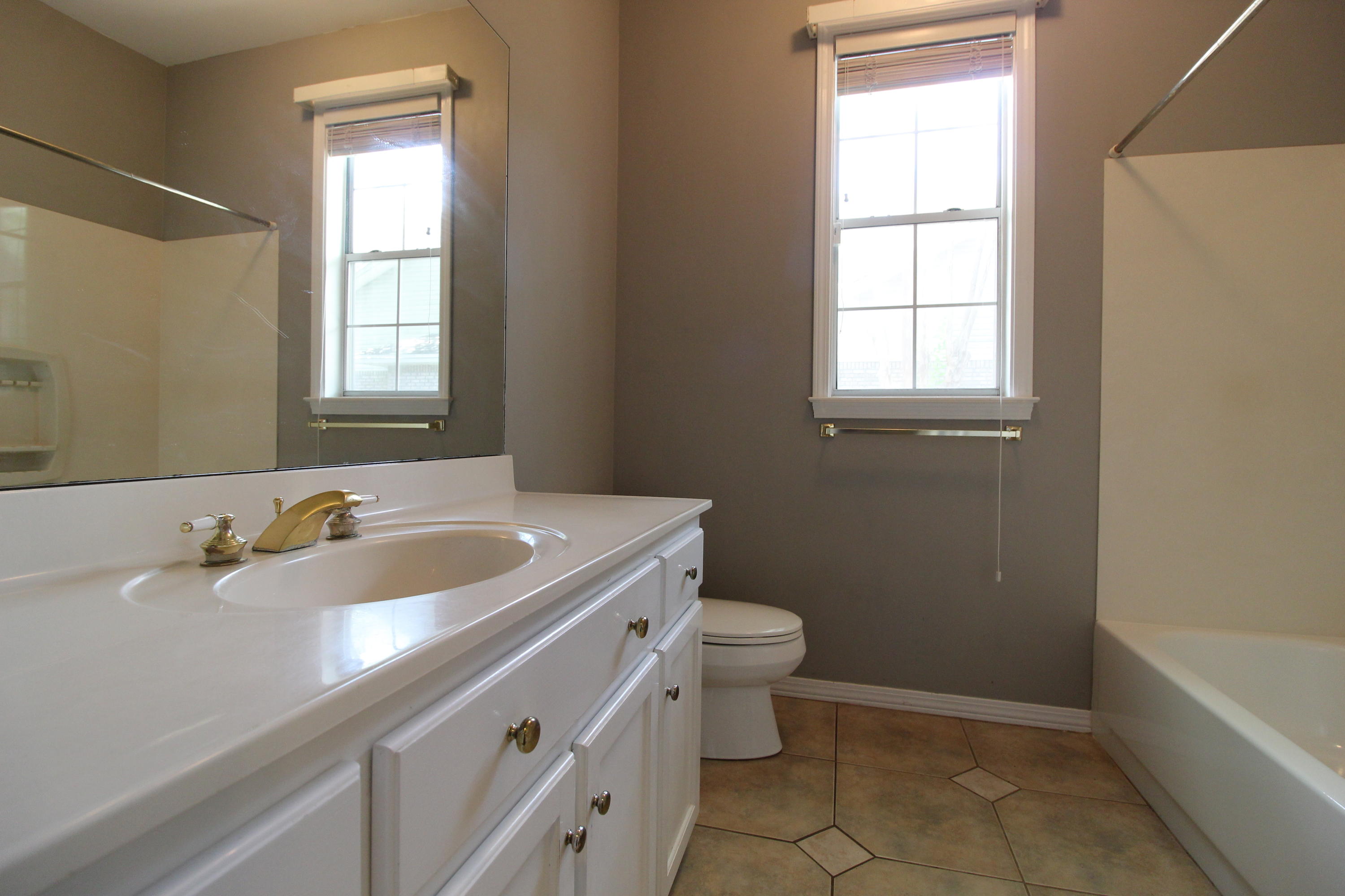 VILLAGE OF BOLTON AT BLUEWATER BAY - Residential