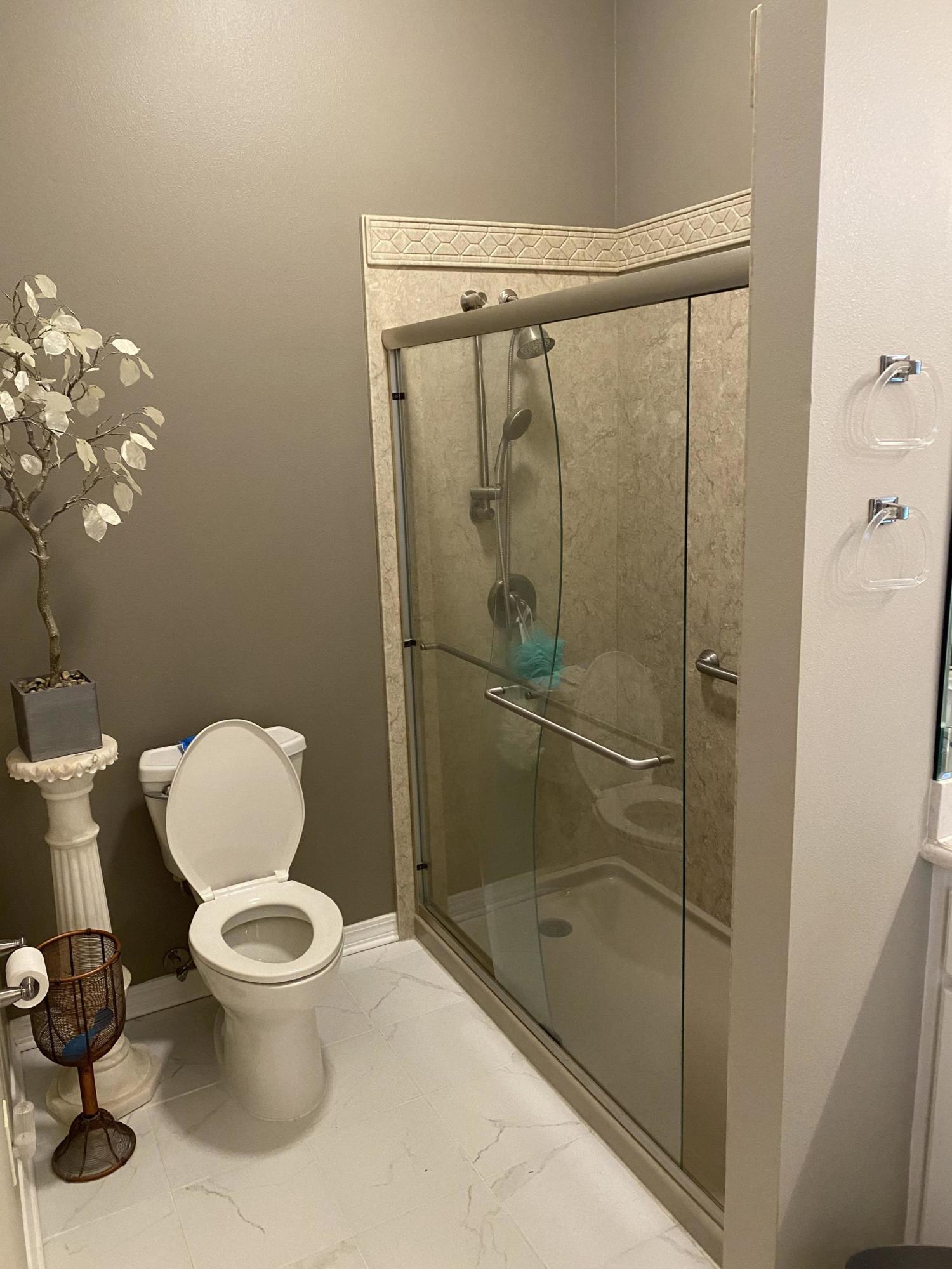 RIDGE WOOD MANOR - Residential