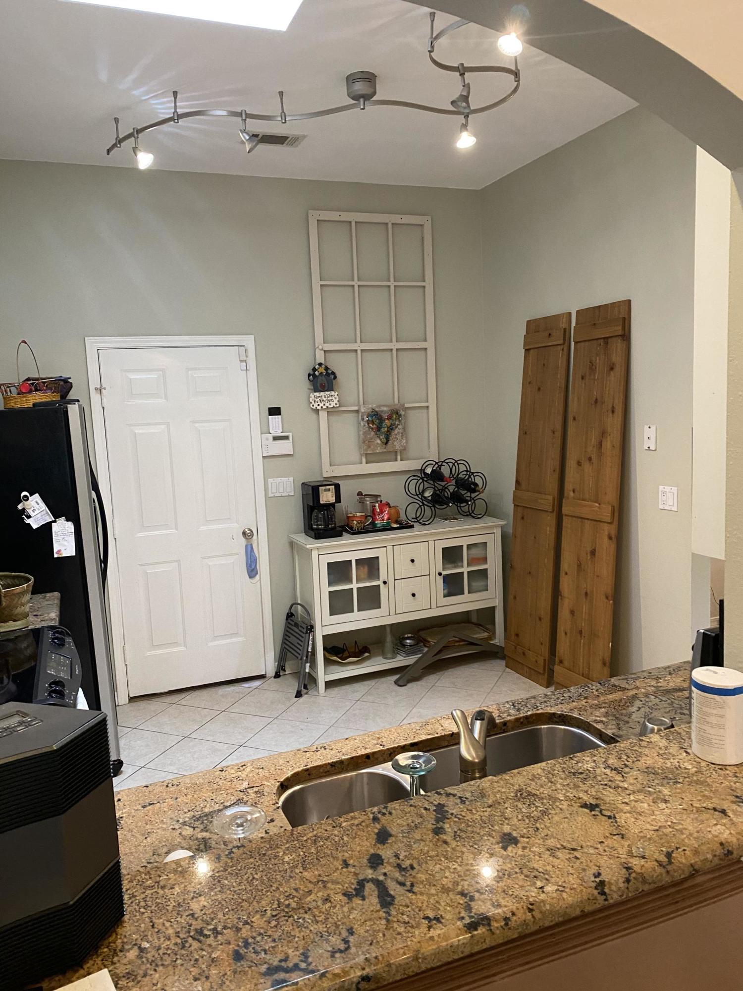 RIDGE WOOD MANOR - Residential