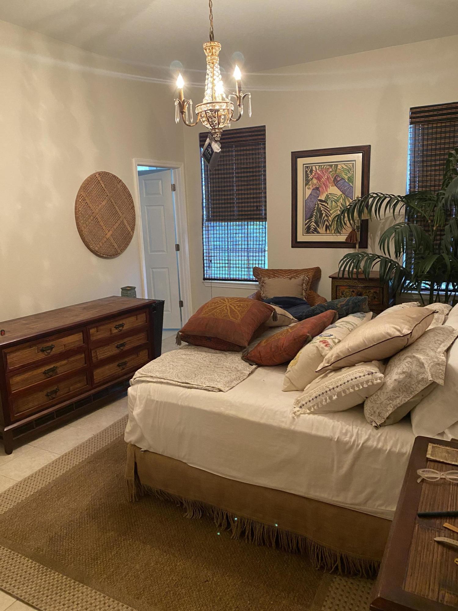 RIDGE WOOD MANOR - Residential