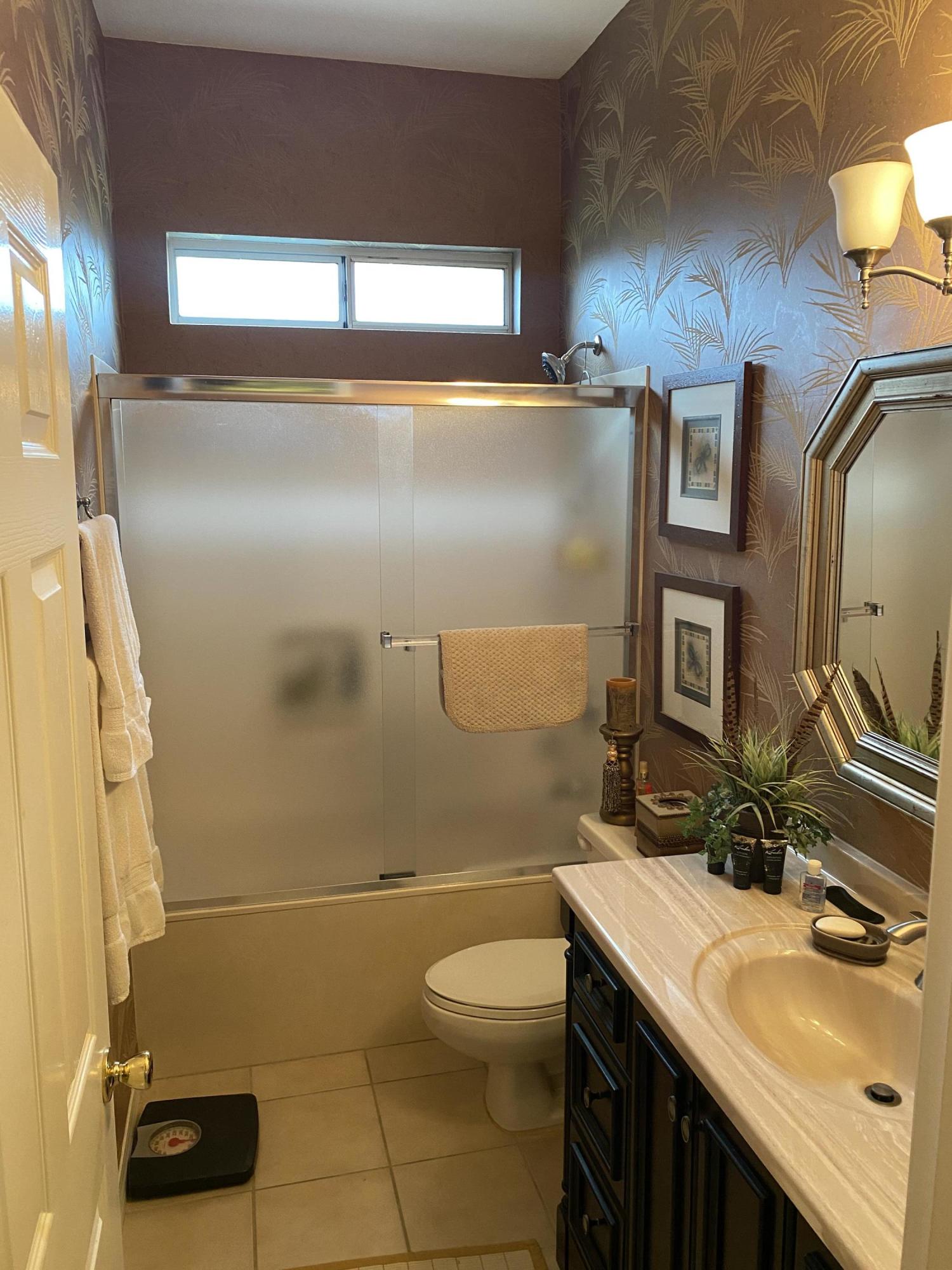 RIDGE WOOD MANOR - Residential