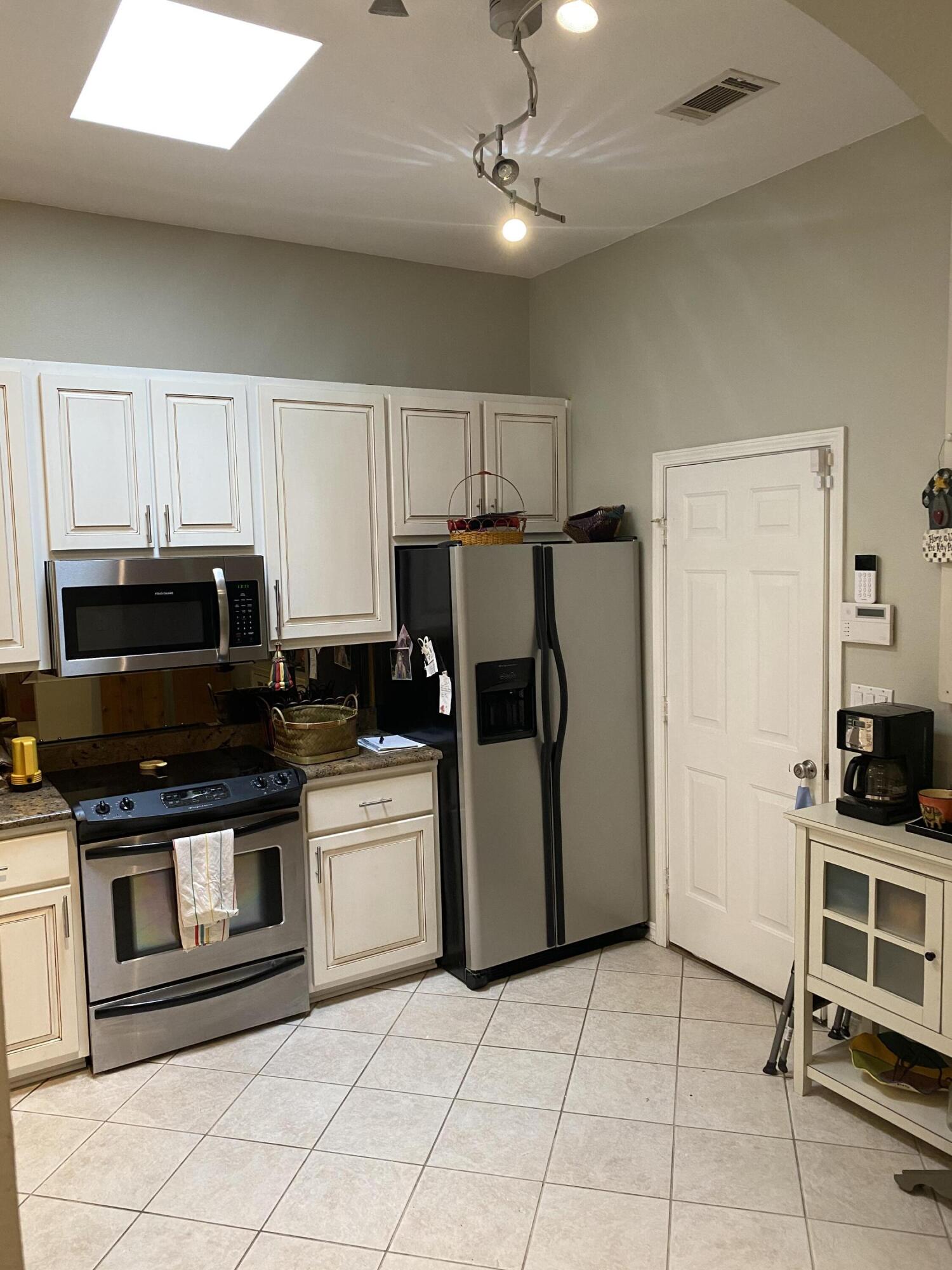 RIDGE WOOD MANOR - Residential