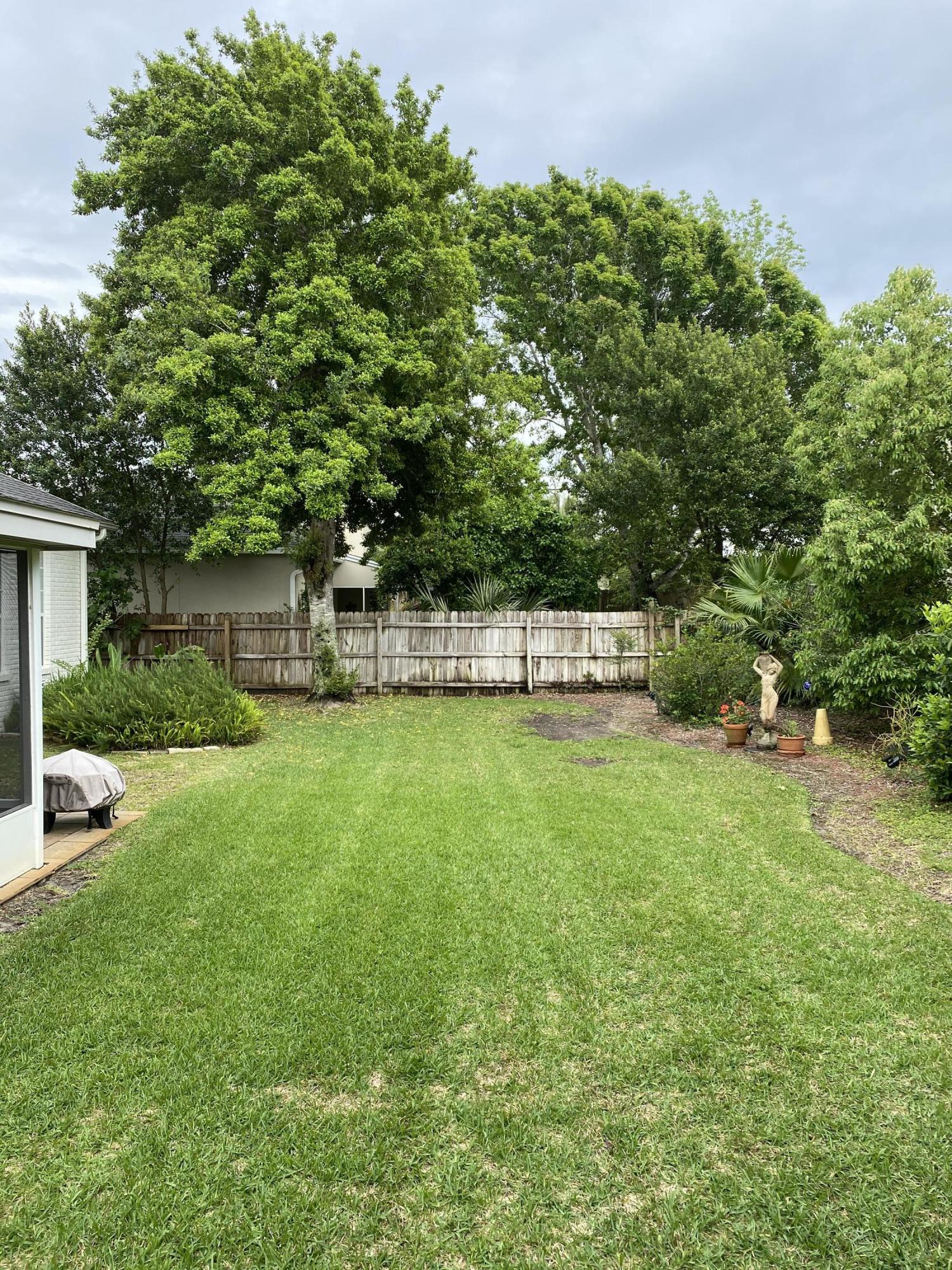 RIDGE WOOD MANOR - Residential