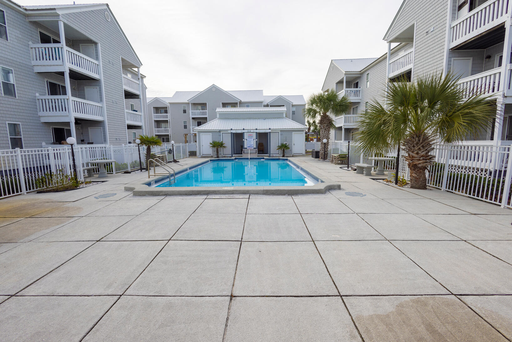 HERMITAGE CONDOMINIUM - Residential