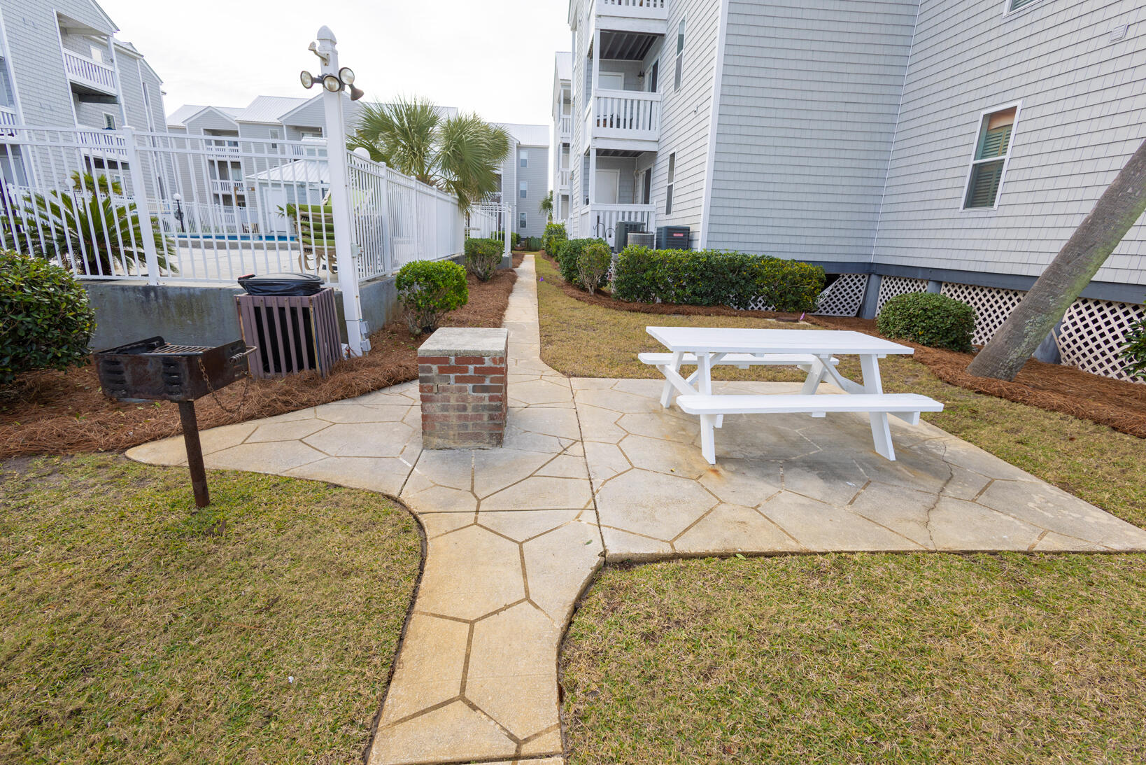 HERMITAGE CONDOMINIUM - Residential