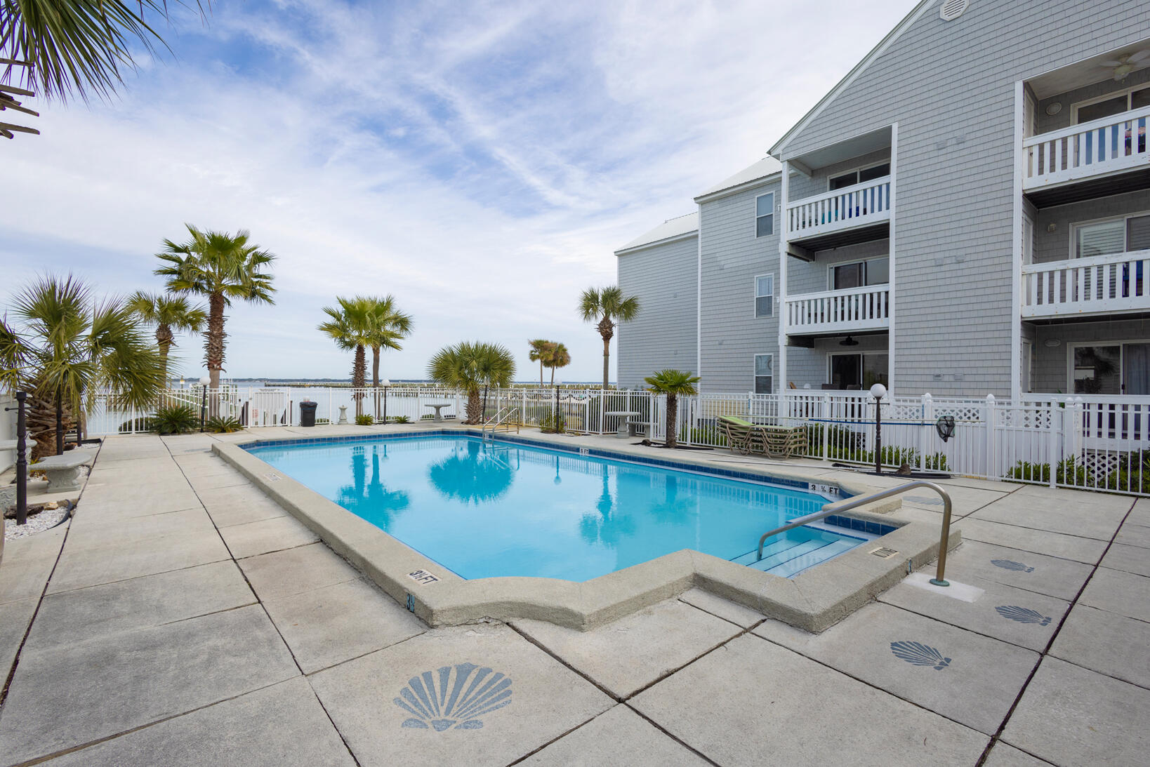 HERMITAGE CONDOMINIUM - Residential