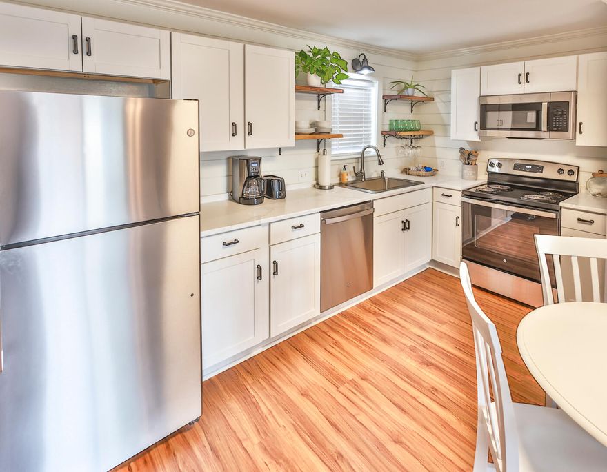 Invest in leisure with this updated 2-bed, 2-bath vacation rental condo on Okaloosa Island, Florida. Embrace the allure of coastal living, offering modern comforts, beach proximity, and easy access to Destin. Unlock the potential for a lucrative investment, where every stay becomes a memorable escape. Seize the opportunity to blend financial gain with the joy of a beachside retreat.