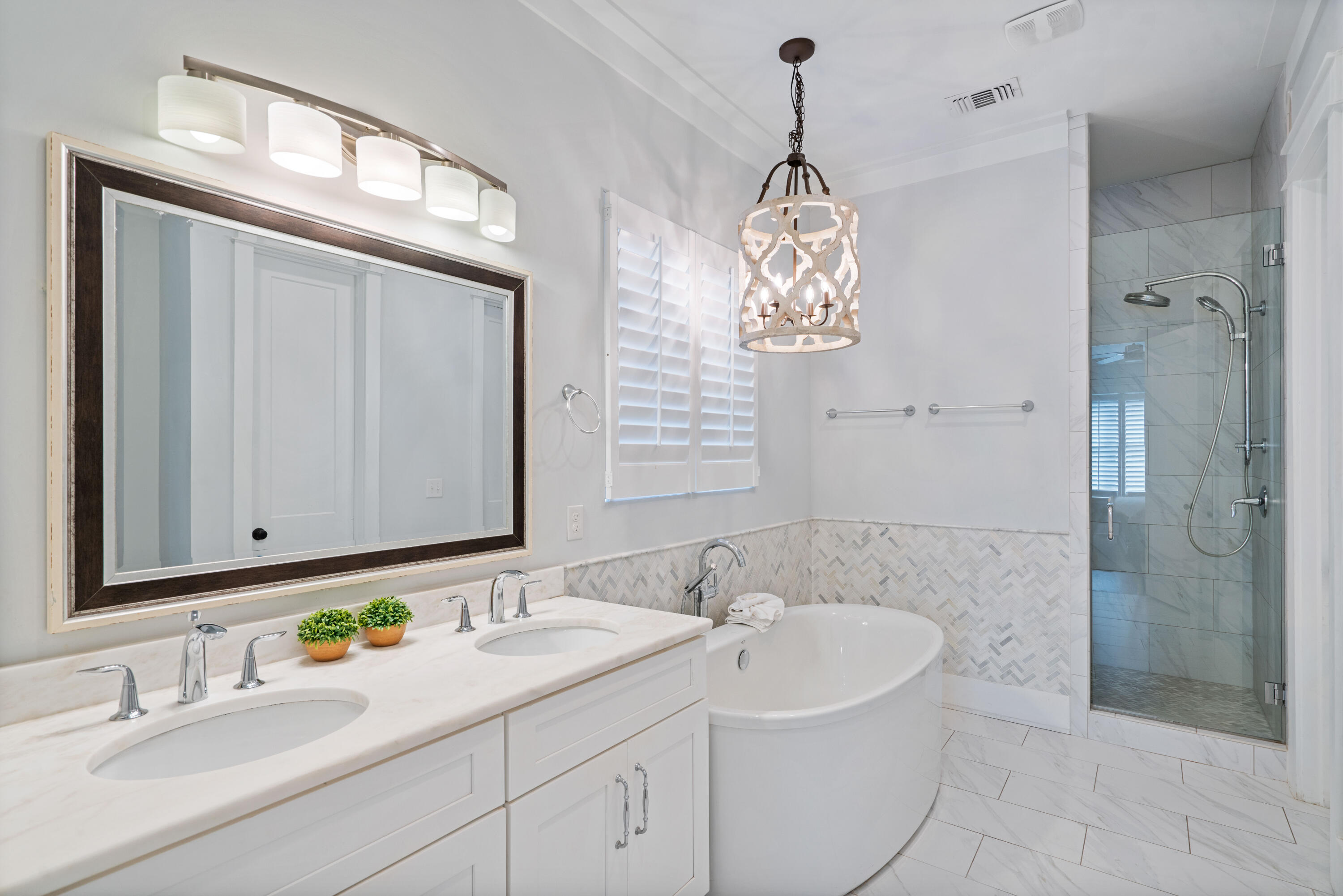 GULF SHORE MANOR - Residential