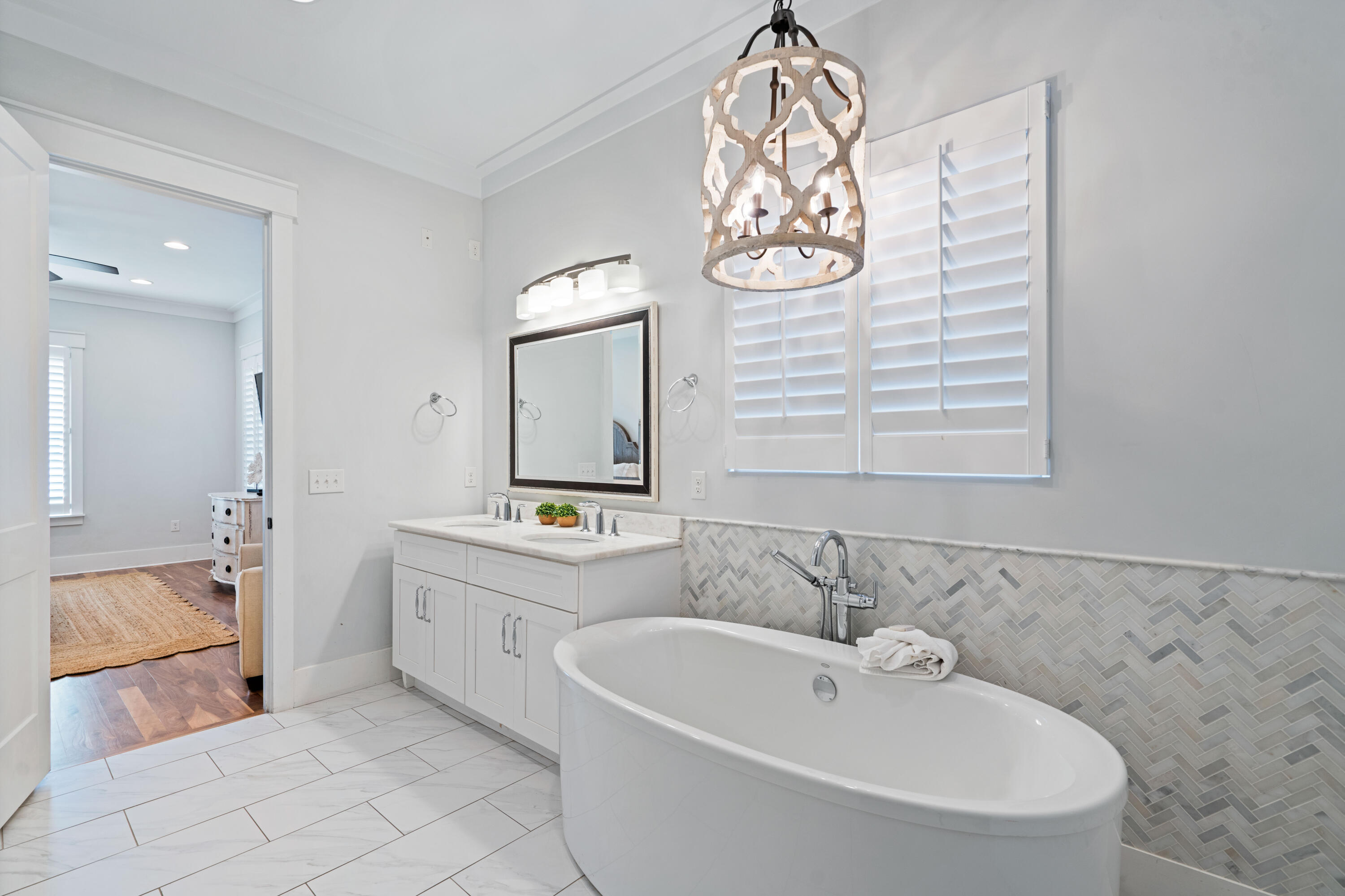 GULF SHORE MANOR - Residential