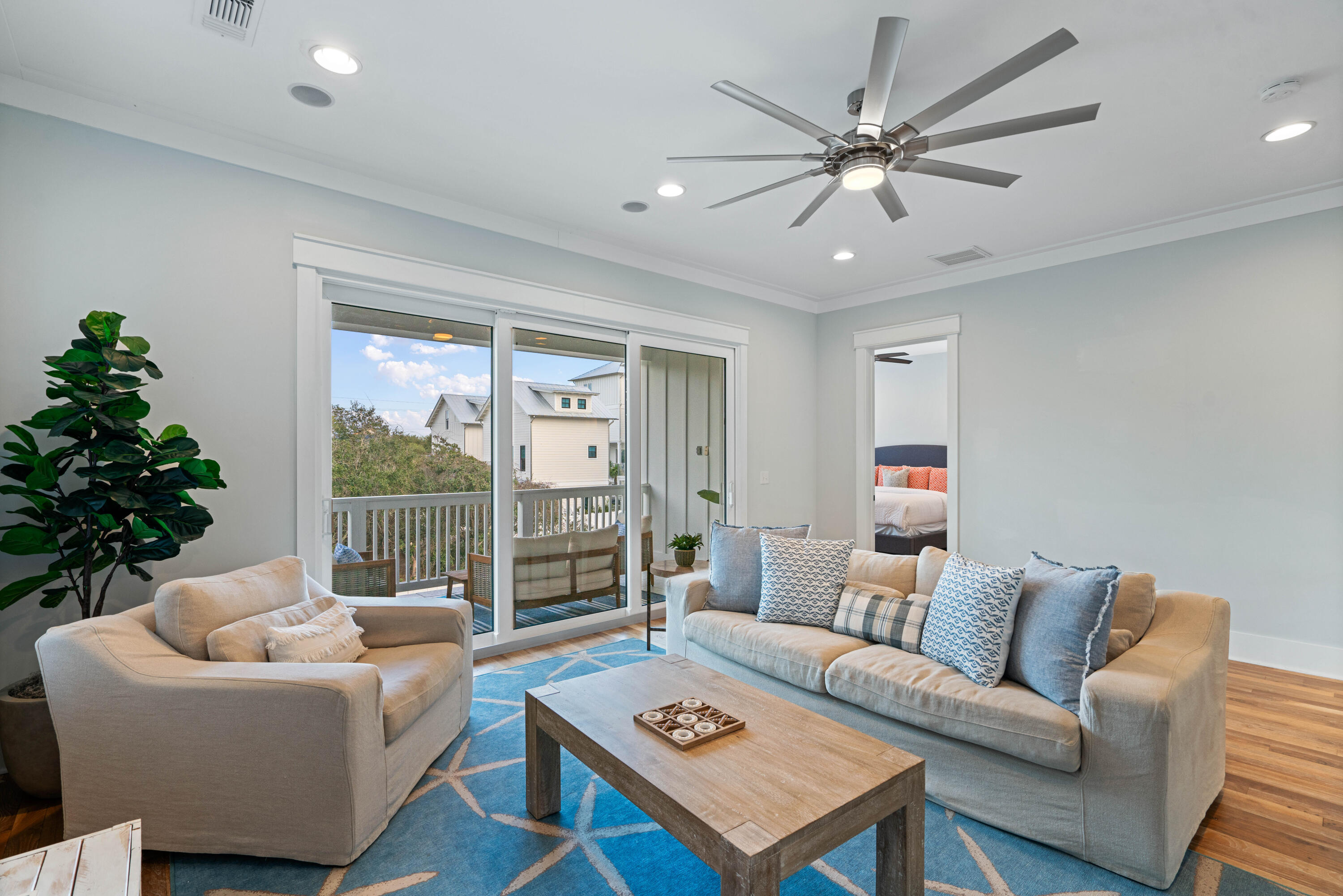 GULF SHORE MANOR - Residential