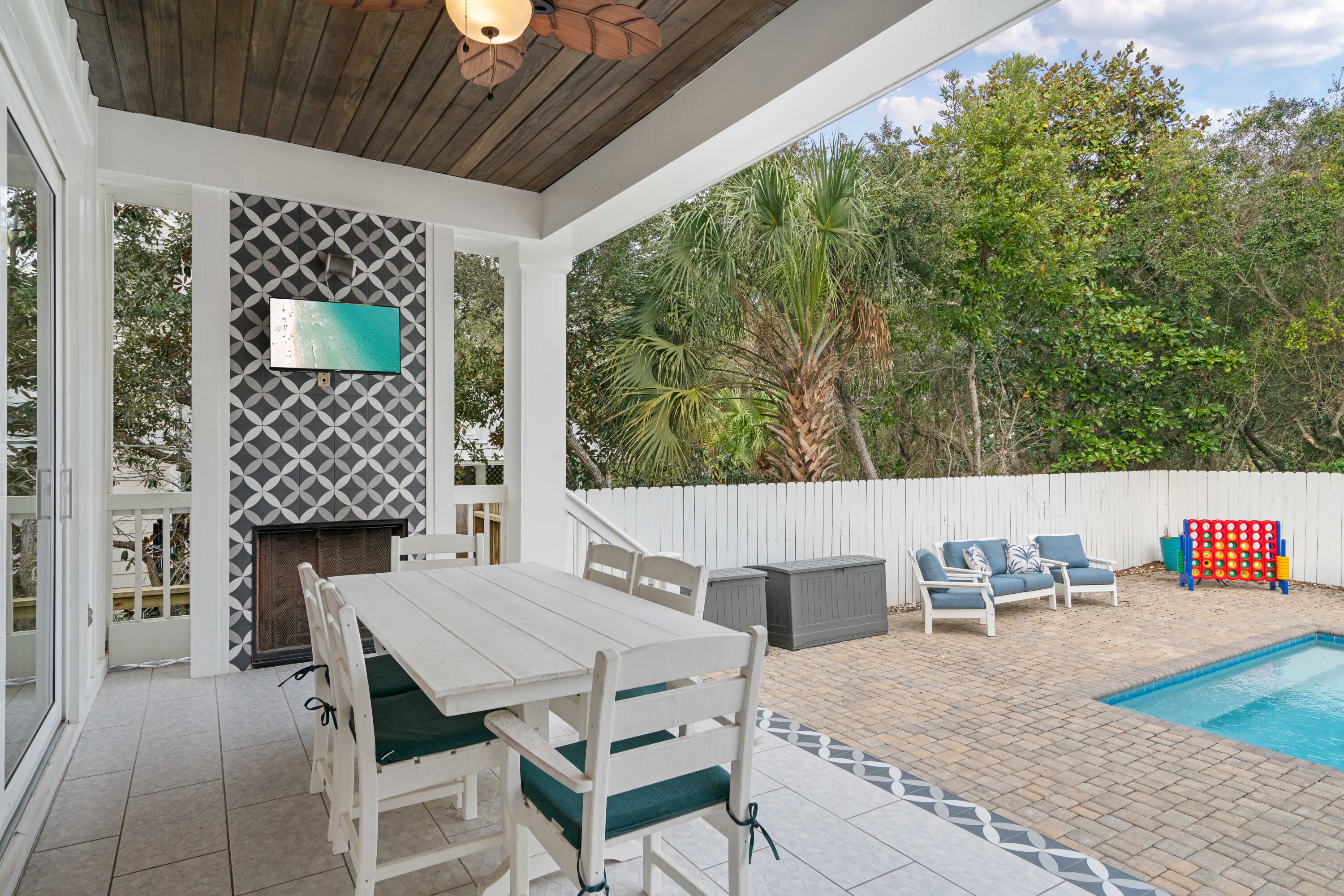 GULF SHORE MANOR - Residential