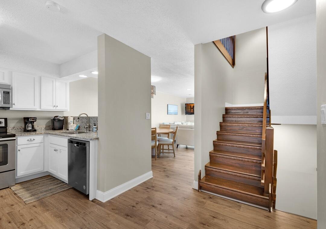 COSTA VISTA T/H - Residential