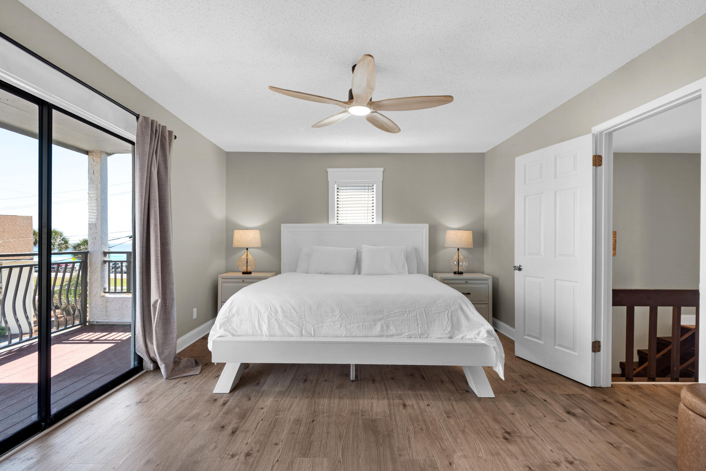 COSTA VISTA T/H - Residential