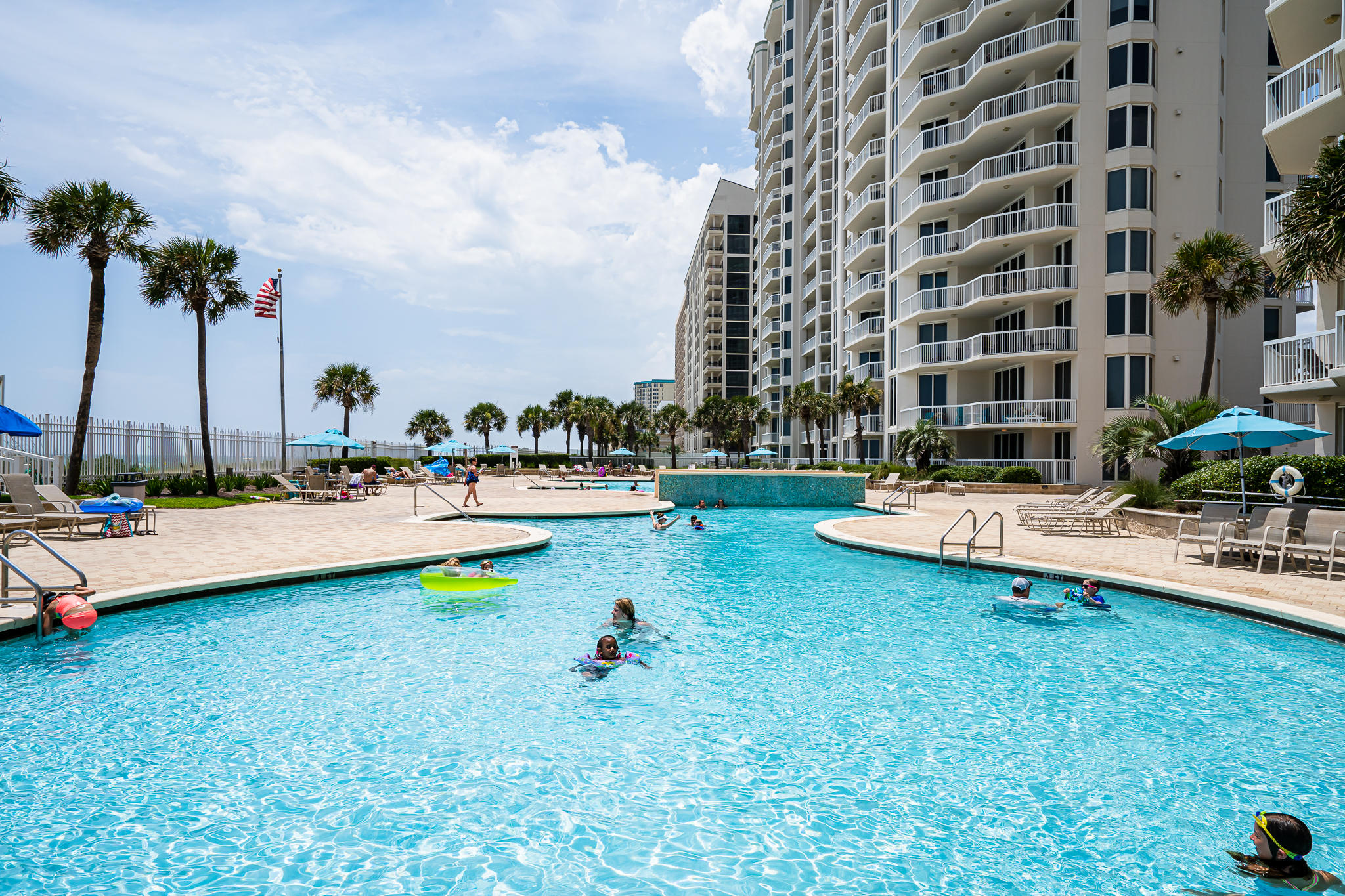 SILVER BEACH TOWERS - Residential